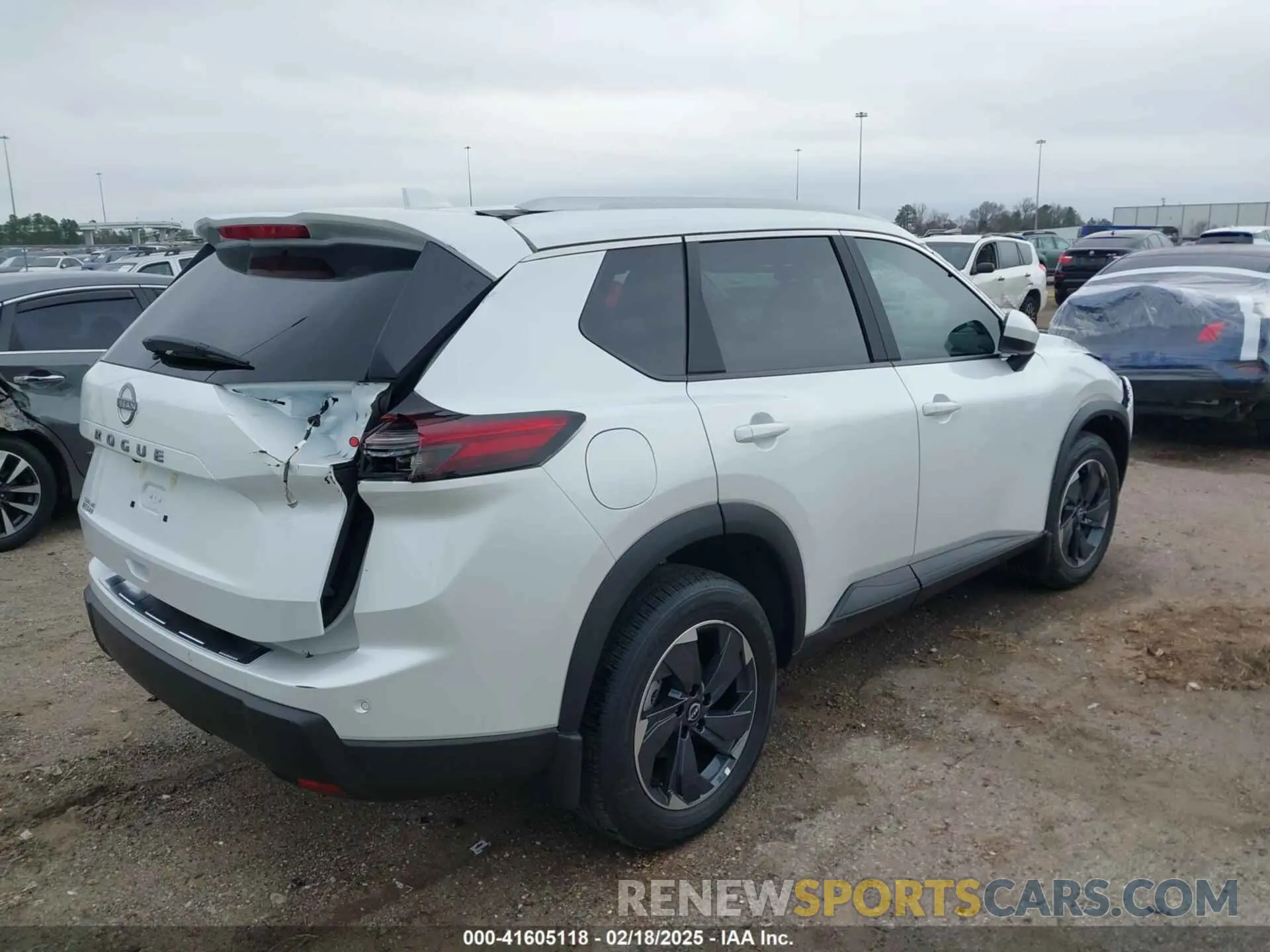 4 fotografías del automóvil dañado 5N1BT3BA6SC762625 NISSAN ROGUE 2025