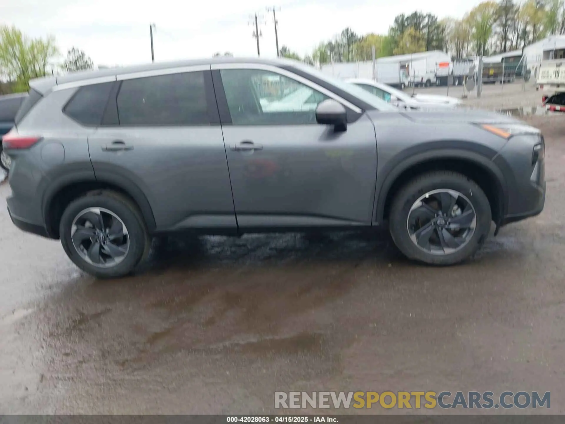 13 fotografías del automóvil dañado 5N1BT3BA6SC817137 NISSAN ROGUE 2025