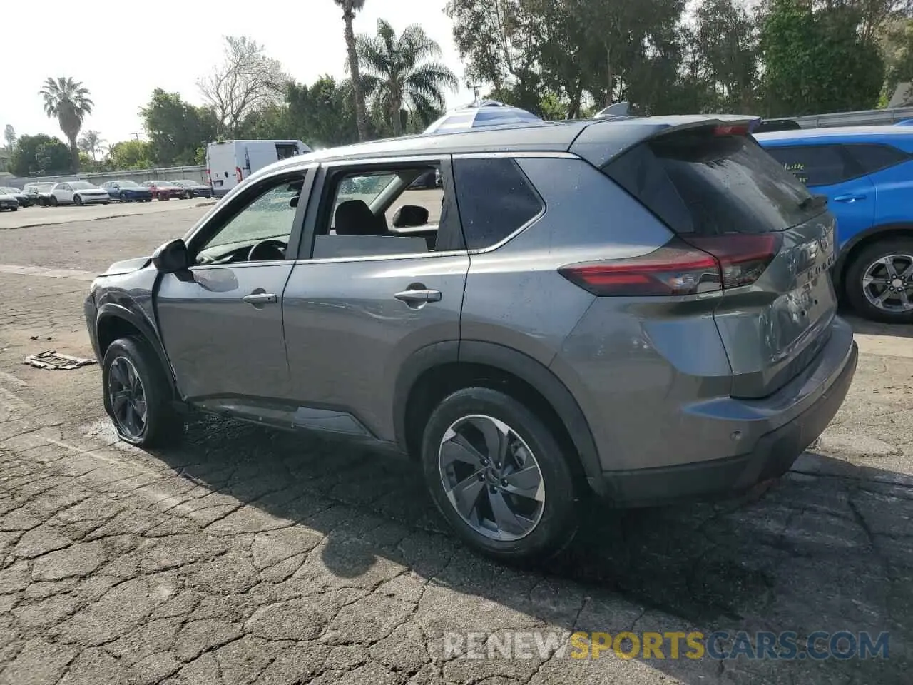 2 fotografías del automóvil dañado 5N1BT3BAXSC810384 NISSAN ROGUE 2025