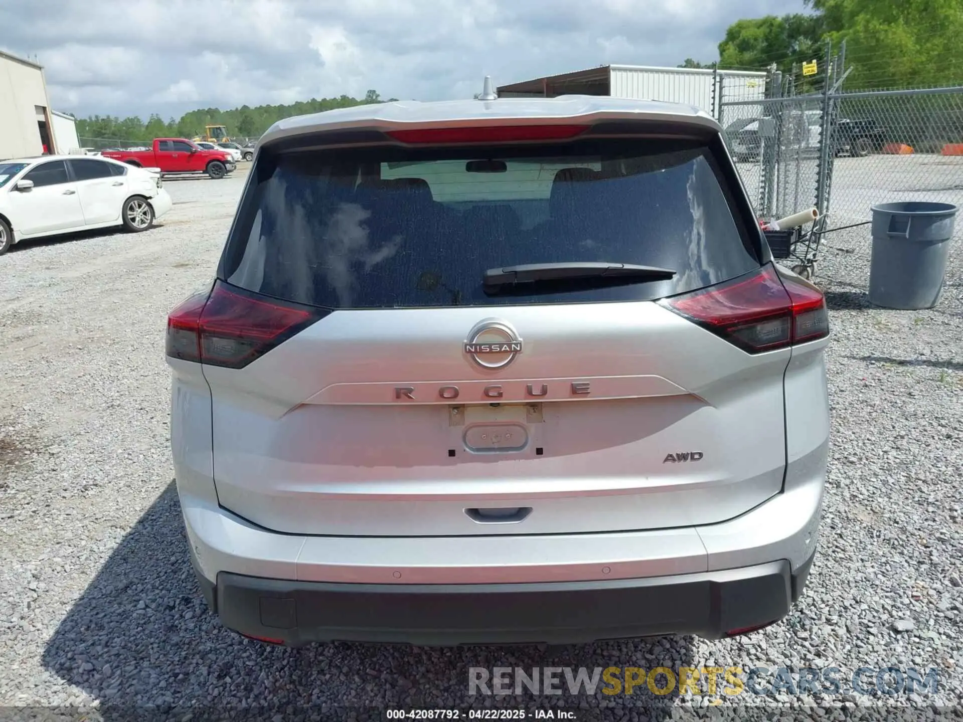 16 fotografías del automóvil dañado 5N1BT3BB0SC779476 NISSAN ROGUE 2025