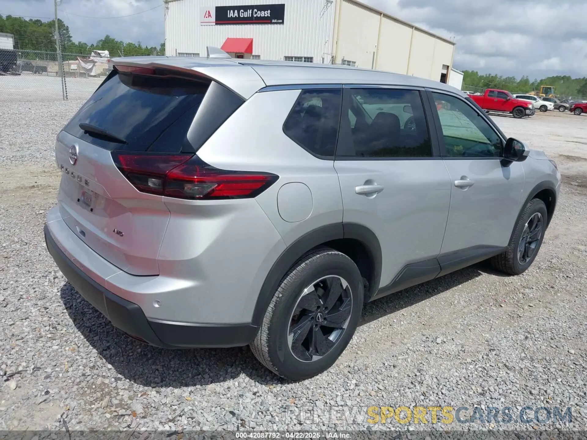4 fotografías del automóvil dañado 5N1BT3BB0SC779476 NISSAN ROGUE 2025