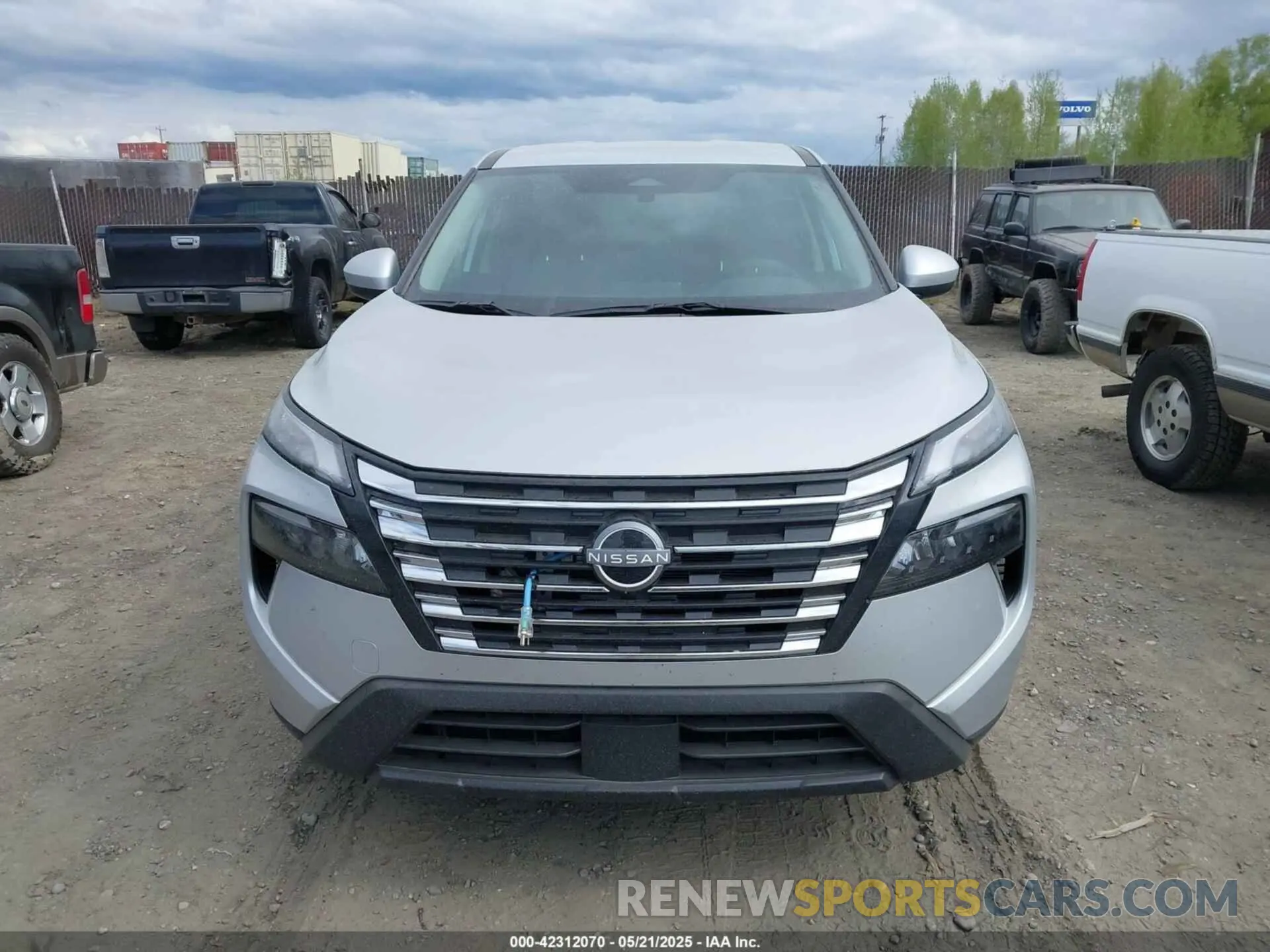 12 fotografías del automóvil dañado 5N1BT3BB2SC807603 NISSAN ROGUE 2025