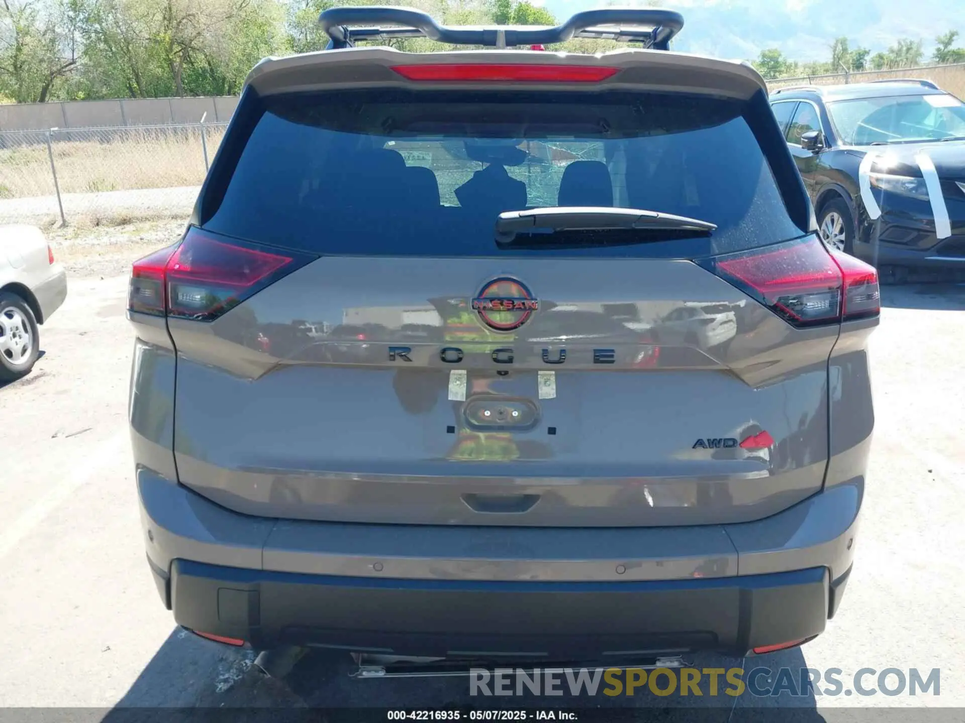 16 fotografías del automóvil dañado 5N1BT3BB6SC763850 NISSAN ROGUE 2025