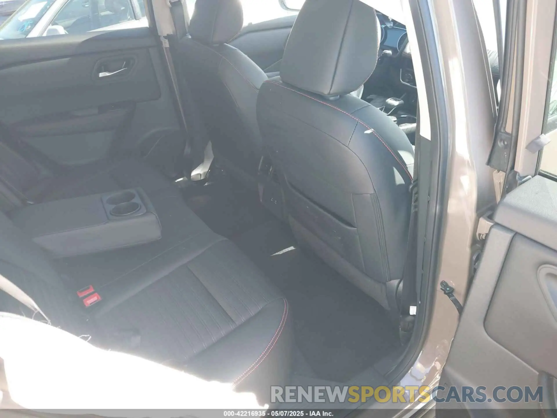 8 fotografías del automóvil dañado 5N1BT3BB6SC763850 NISSAN ROGUE 2025