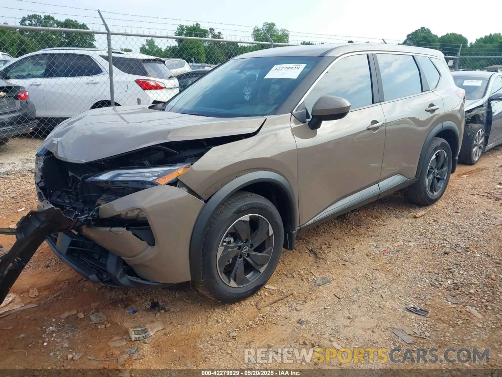 2 fotografías del automóvil dañado 5N1BT3BBXSC675464 NISSAN ROGUE 2025