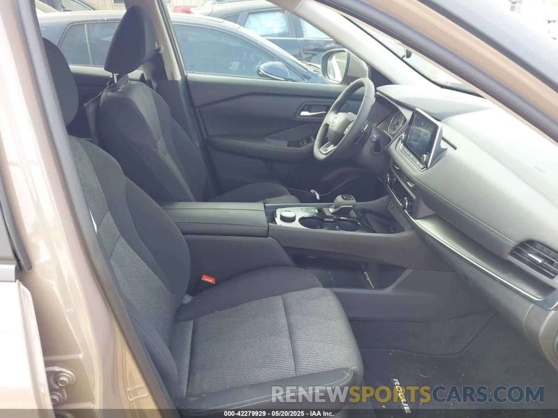 5 fotografías del automóvil dañado 5N1BT3BBXSC675464 NISSAN ROGUE 2025