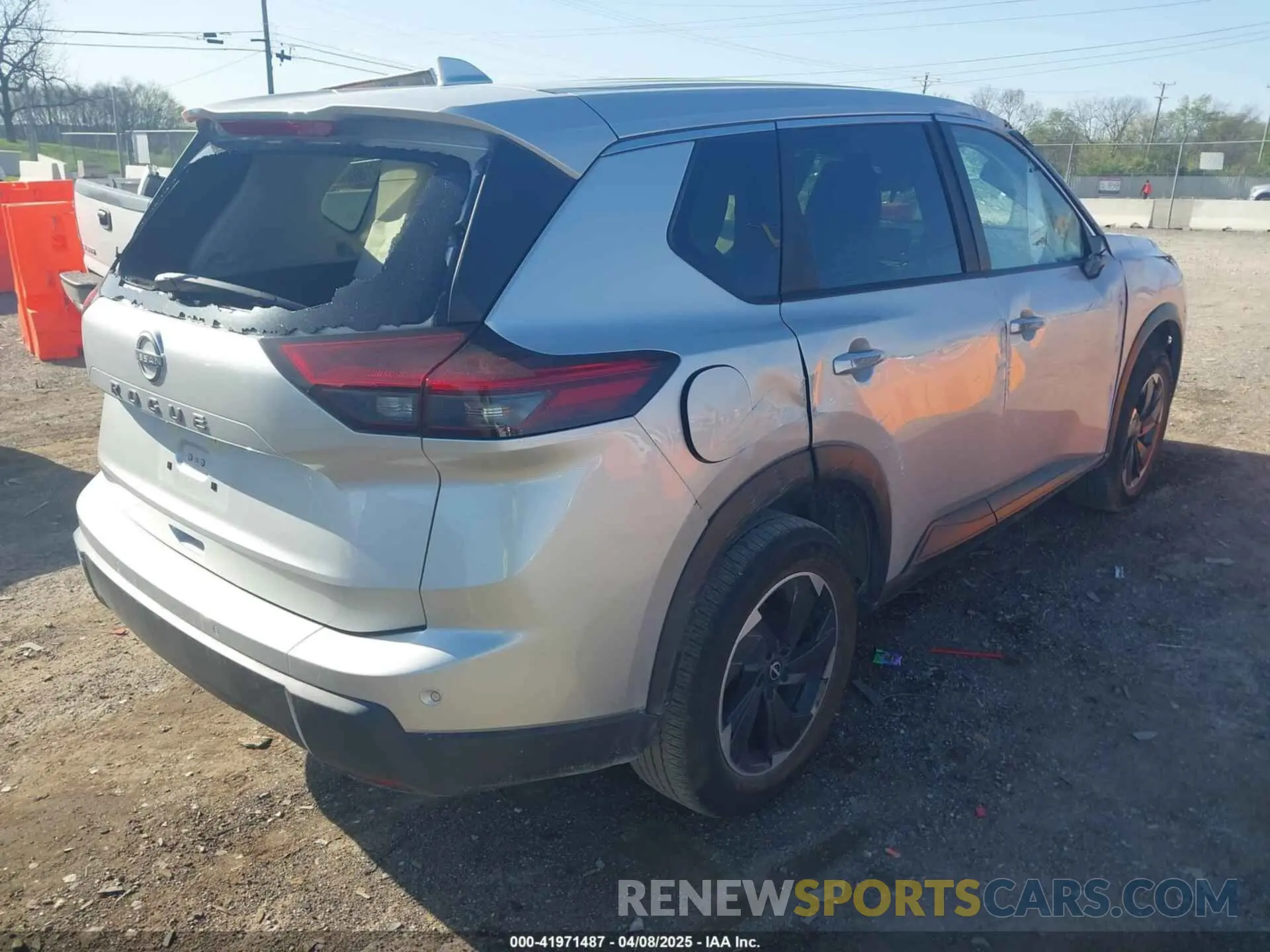 4 fotografías del automóvil dañado JN8BT3BA2SW001968 NISSAN ROGUE 2025