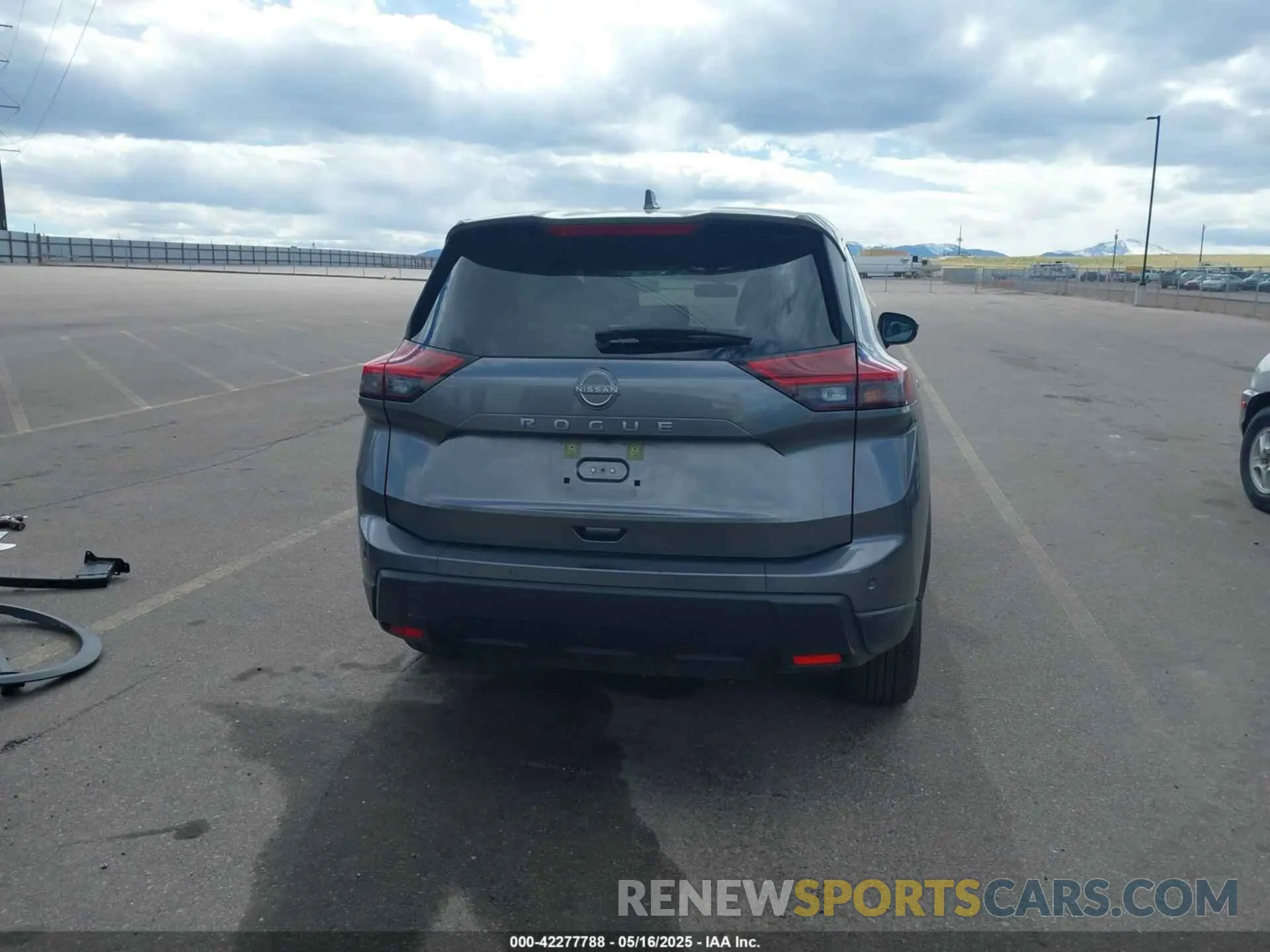 17 fotografías del automóvil dañado JN8BT3BA4SW343924 NISSAN ROGUE 2025
