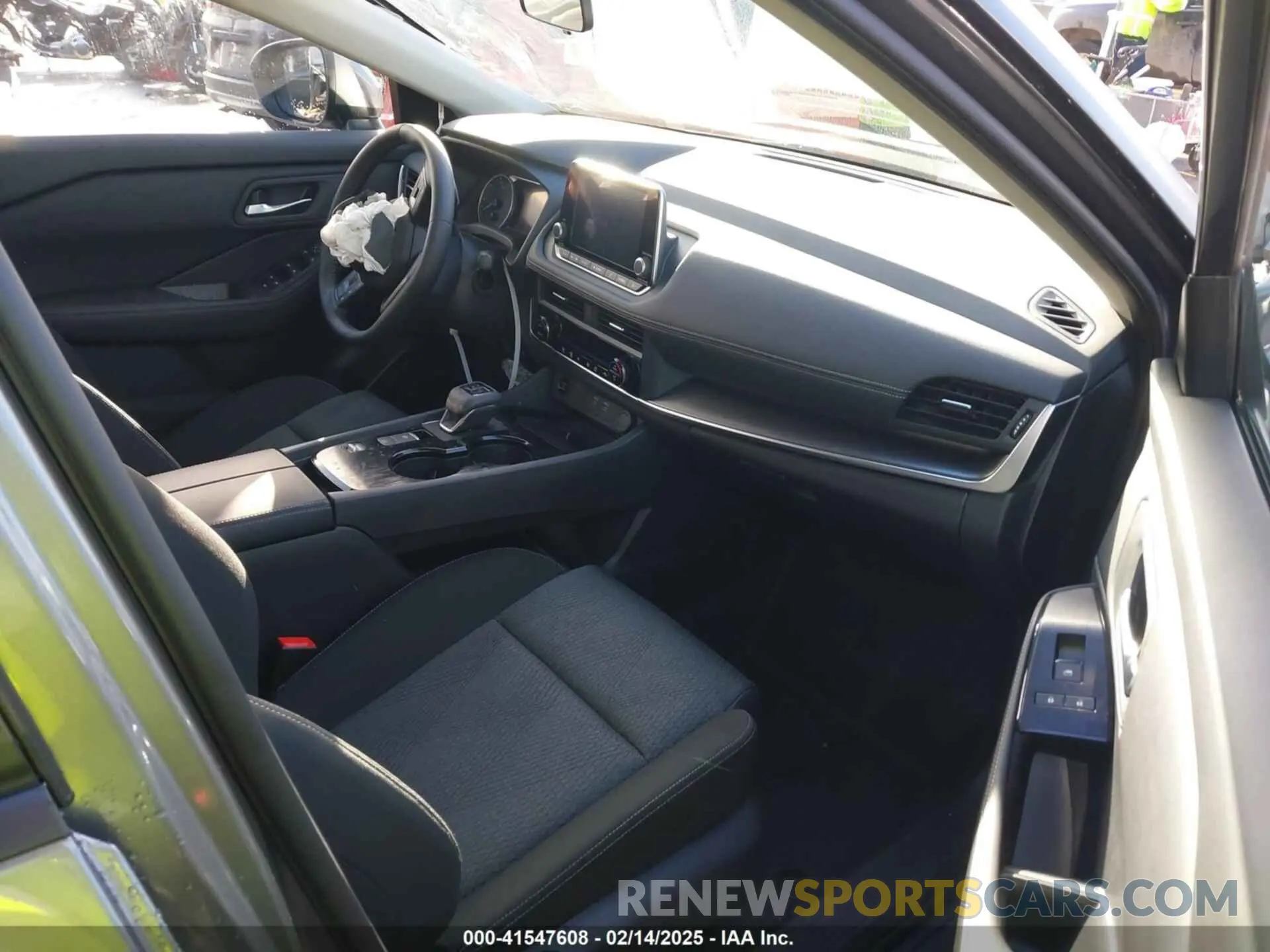 5 fotografías del automóvil dañado JN8BT3BA5SW005433 NISSAN ROGUE 2025