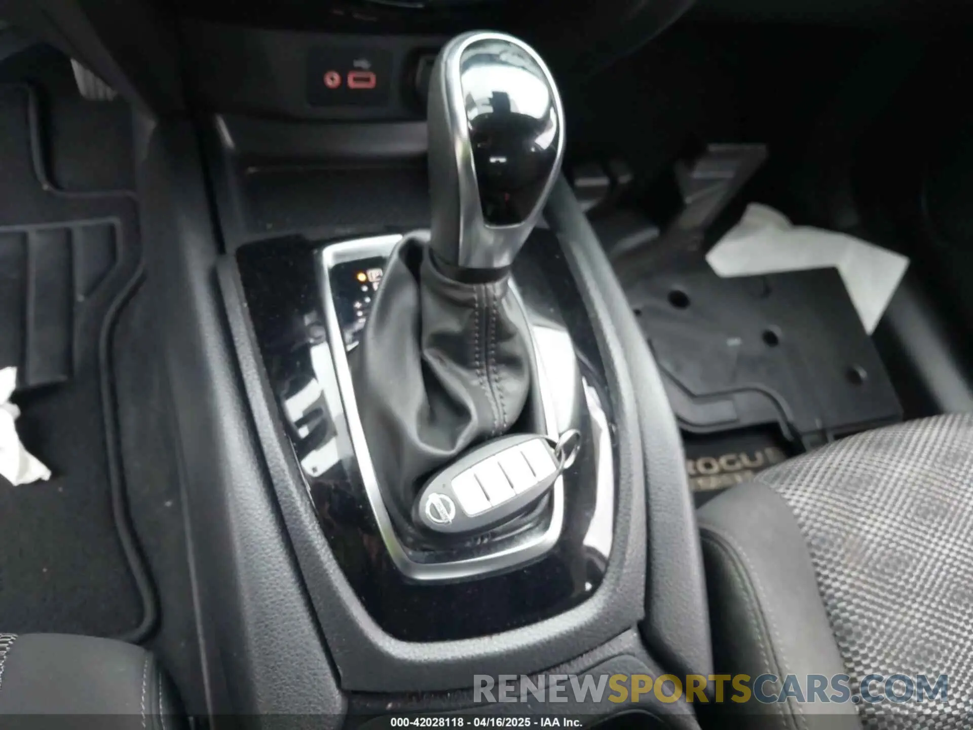 11 fotografías del automóvil dañado JN1BJ1CP0KW217135 NISSAN ROGUE SPORT 2019