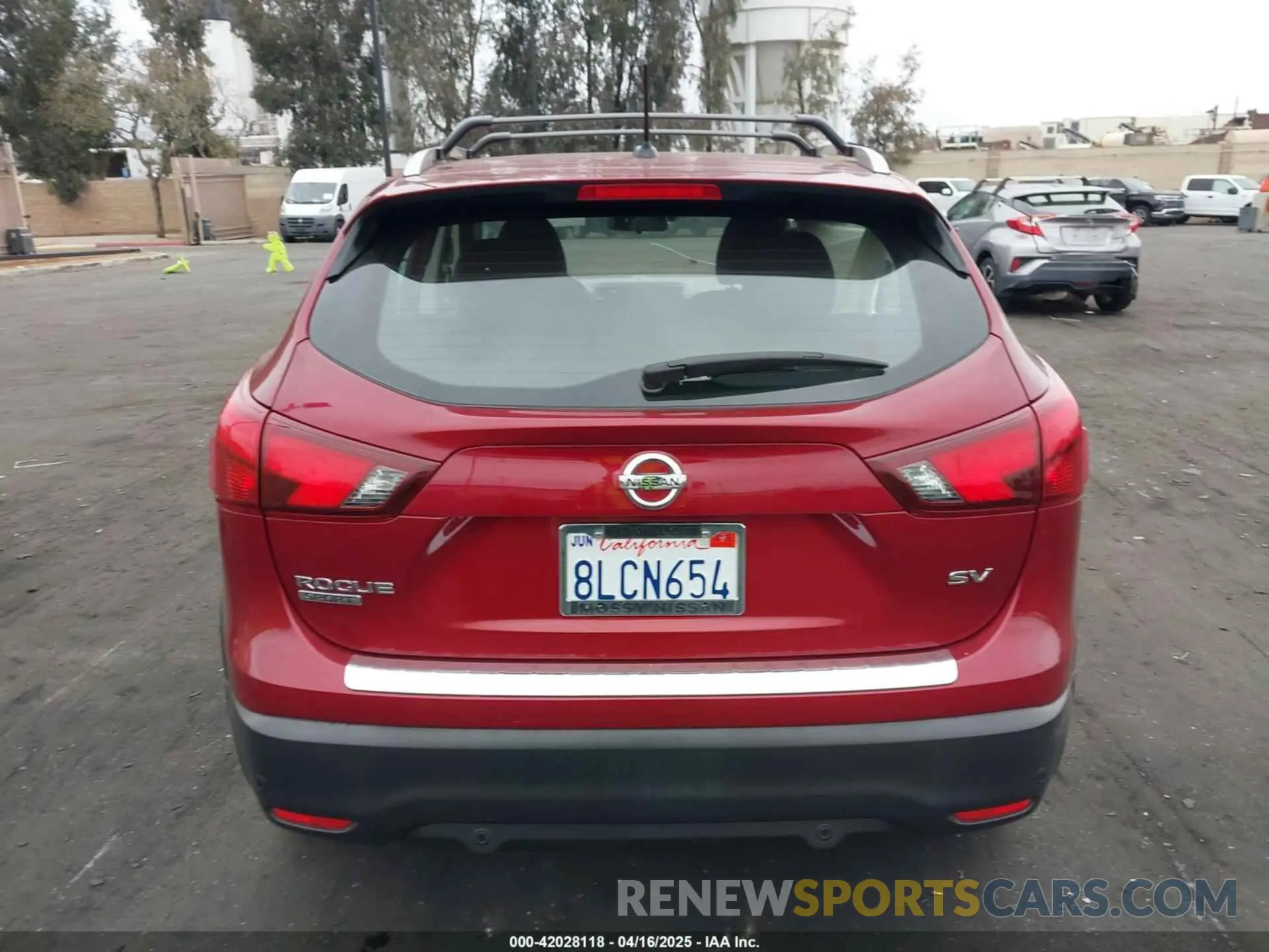 17 fotografías del automóvil dañado JN1BJ1CP0KW217135 NISSAN ROGUE SPORT 2019