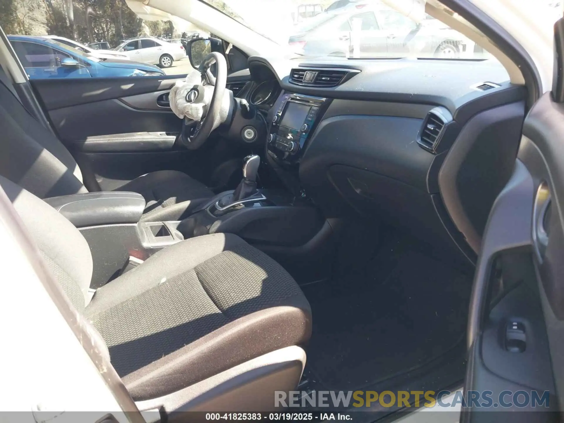 5 fotografías del automóvil dañado JN1BJ1CP0KW218558 NISSAN ROGUE SPORT 2019
