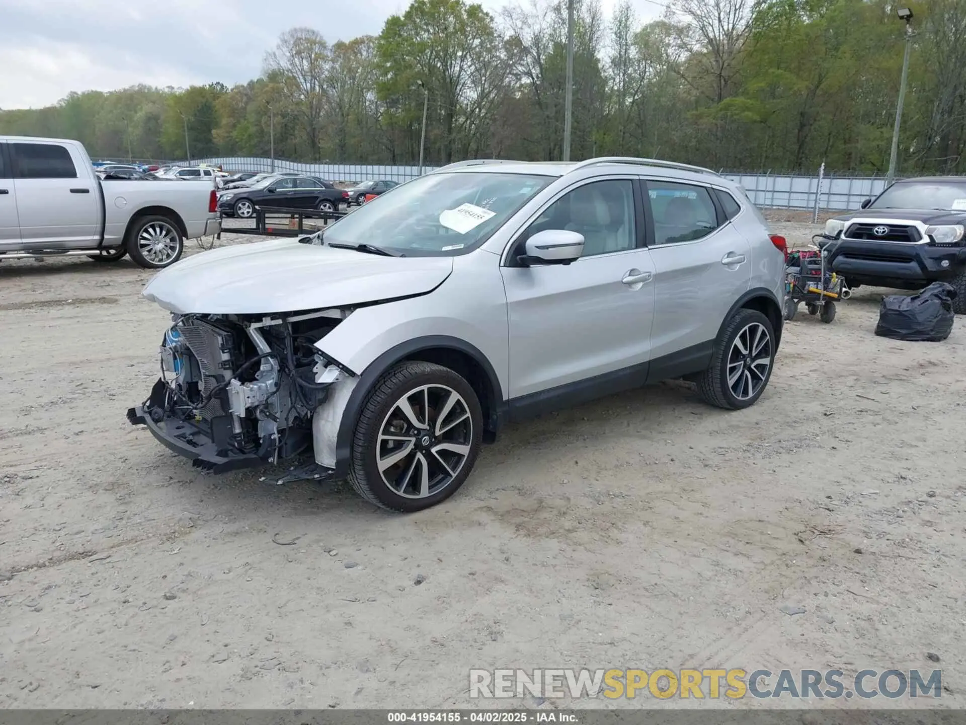 2 fotografías del automóvil dañado JN1BJ1CP0KW234324 NISSAN ROGUE SPORT 2019