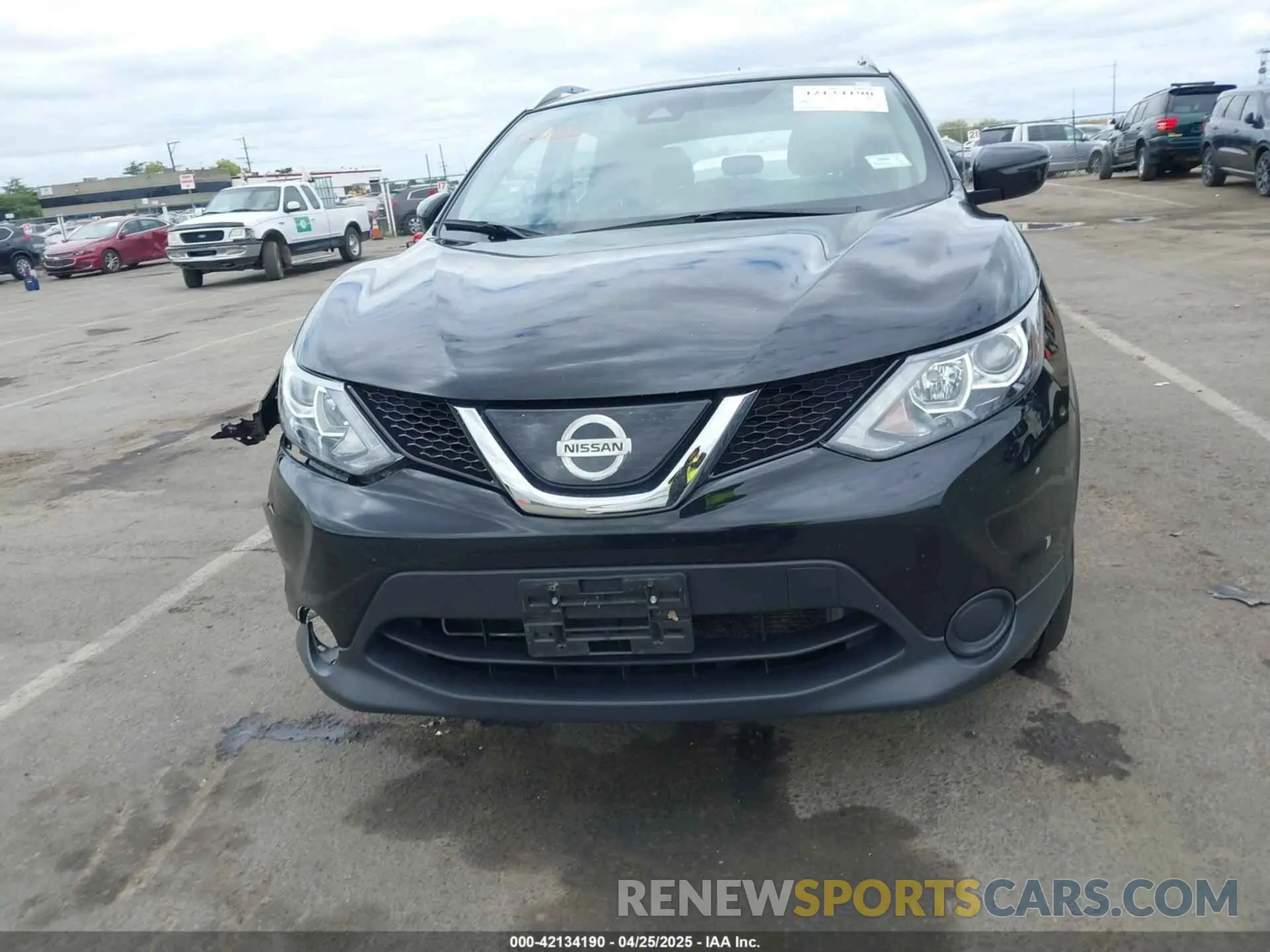 12 fotografías del automóvil dañado JN1BJ1CP0KW526605 NISSAN ROGUE SPORT 2019