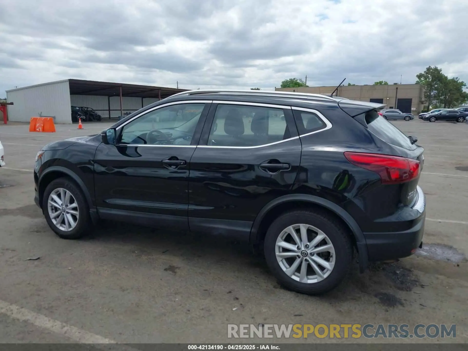 14 fotografías del automóvil dañado JN1BJ1CP0KW526605 NISSAN ROGUE SPORT 2019
