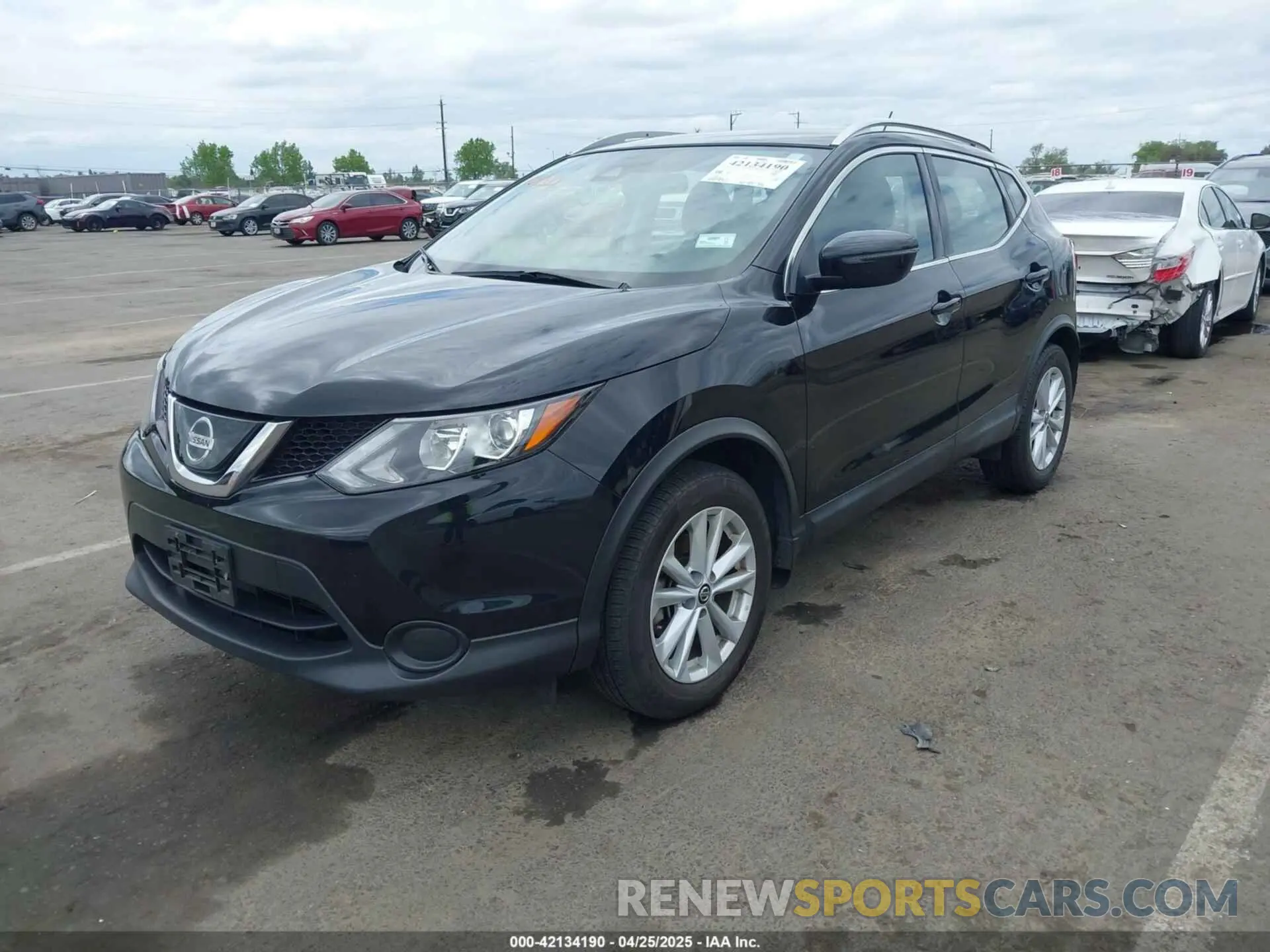 2 fotografías del automóvil dañado JN1BJ1CP0KW526605 NISSAN ROGUE SPORT 2019