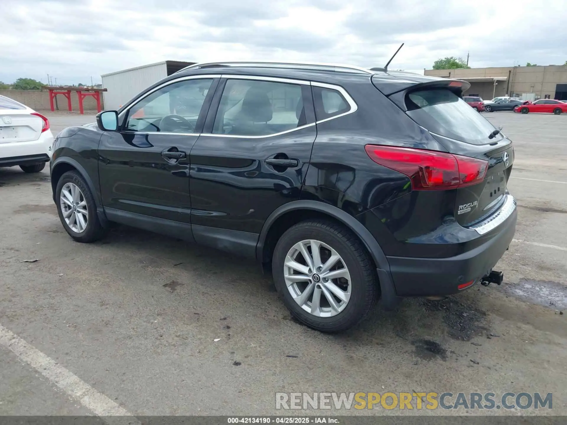 3 fotografías del automóvil dañado JN1BJ1CP0KW526605 NISSAN ROGUE SPORT 2019