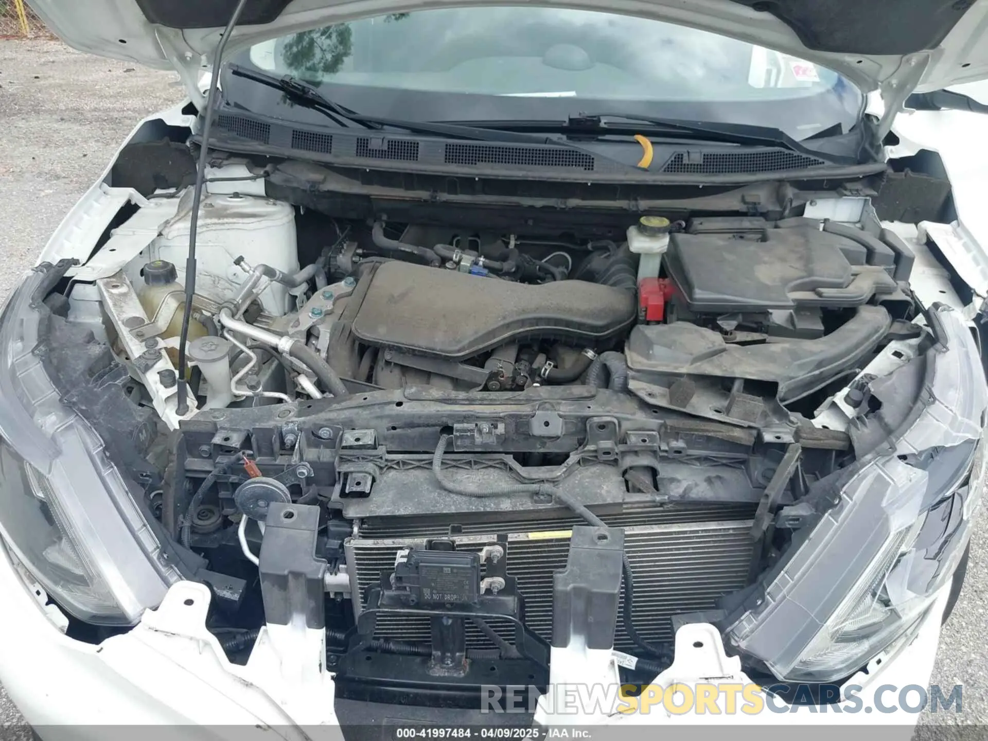 10 fotografías del automóvil dañado JN1BJ1CP2KW238844 NISSAN ROGUE SPORT 2019