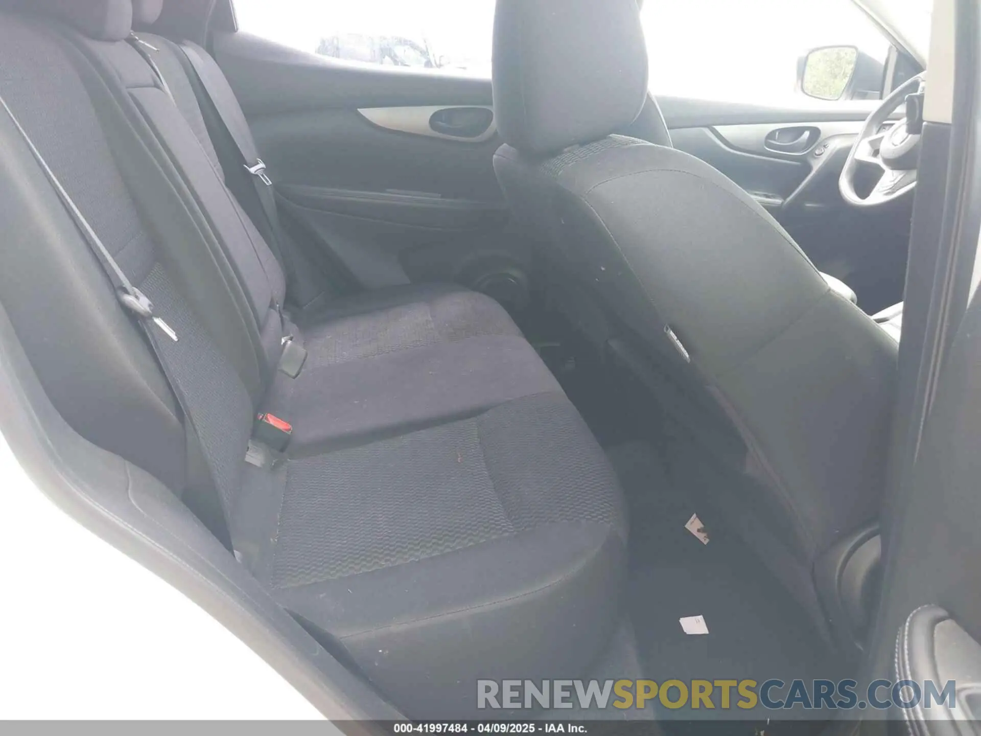 8 fotografías del automóvil dañado JN1BJ1CP2KW238844 NISSAN ROGUE SPORT 2019