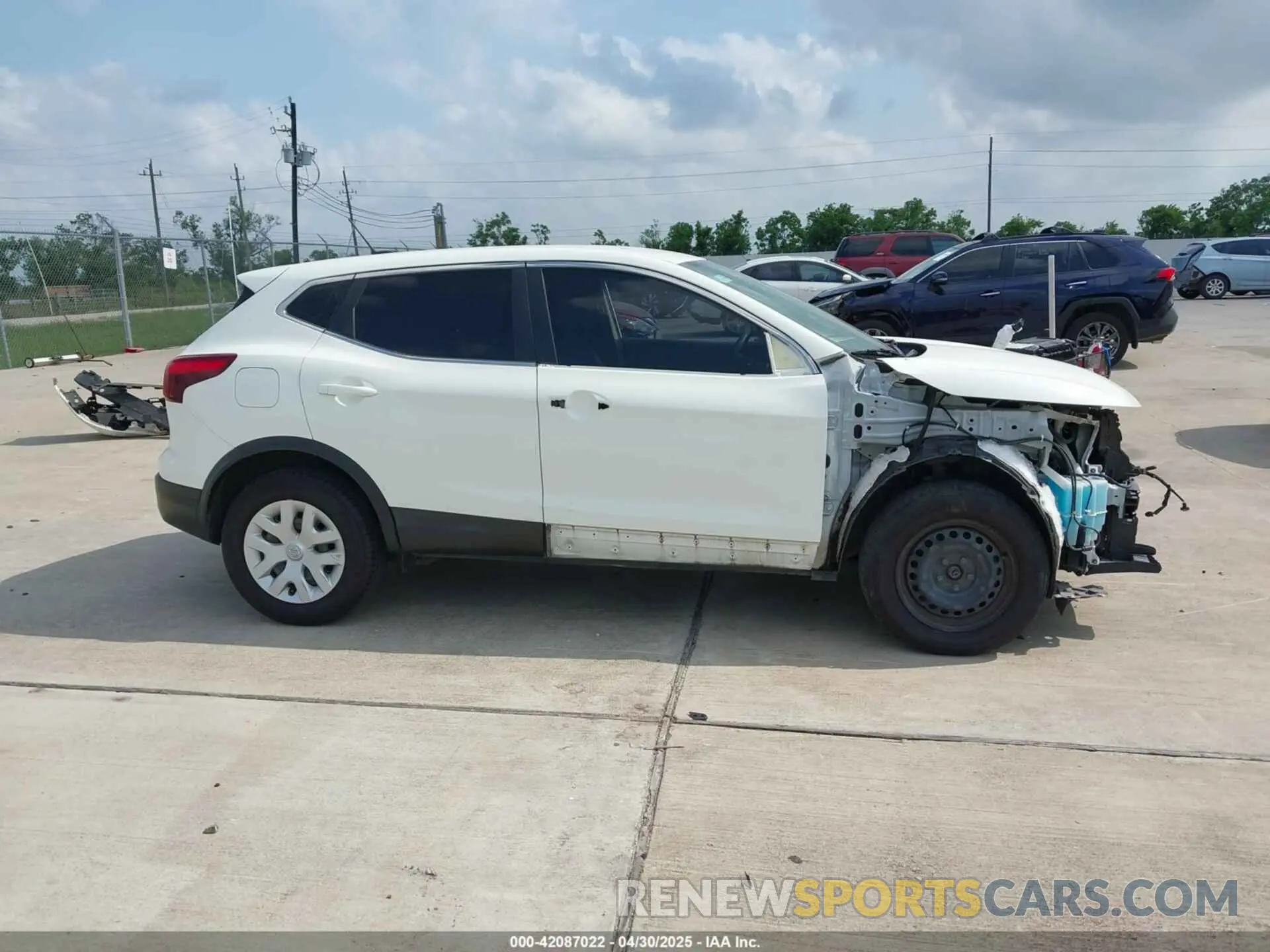 13 fotografías del automóvil dañado JN1BJ1CP4KW239090 NISSAN ROGUE SPORT 2019