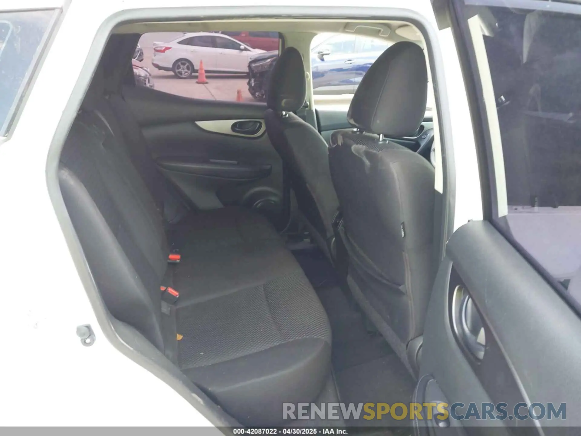 8 fotografías del automóvil dañado JN1BJ1CP4KW239090 NISSAN ROGUE SPORT 2019