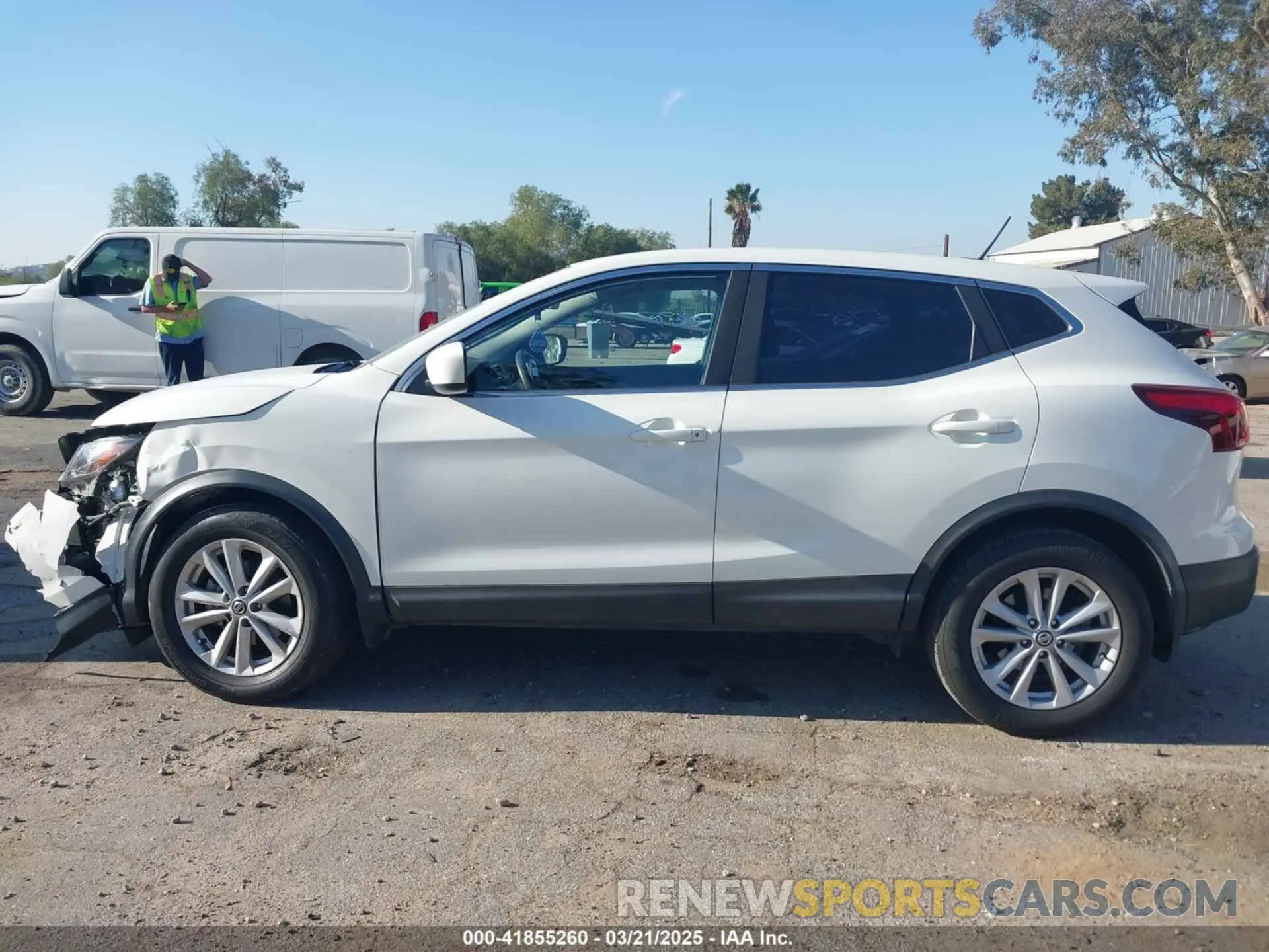 14 fotografías del automóvil dañado JN1BJ1CP5KW226980 NISSAN ROGUE SPORT 2019