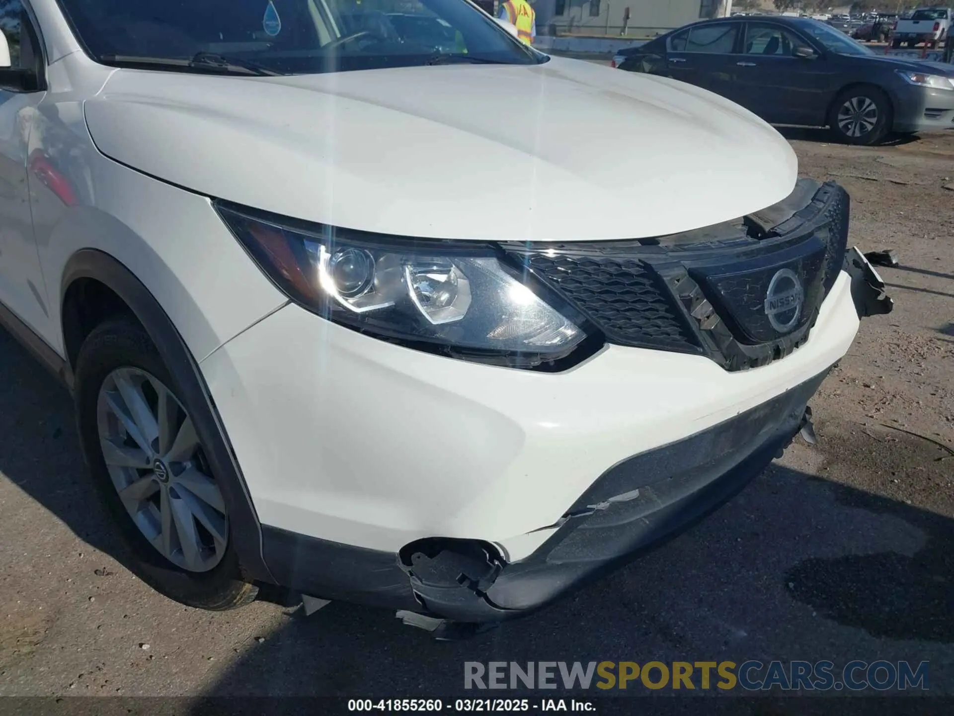 17 fotografías del automóvil dañado JN1BJ1CP5KW226980 NISSAN ROGUE SPORT 2019