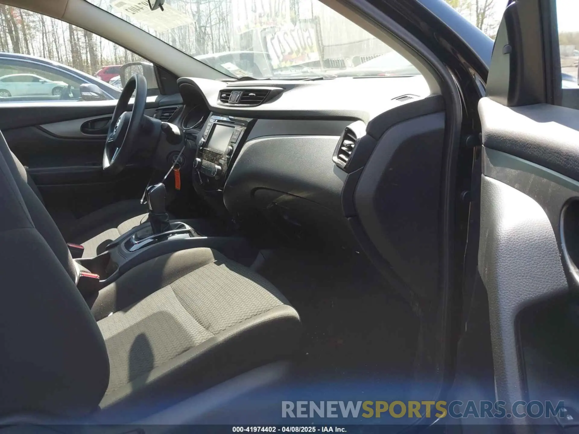 5 fotografías del automóvil dañado JN1BJ1CP5KW522422 NISSAN ROGUE SPORT 2019