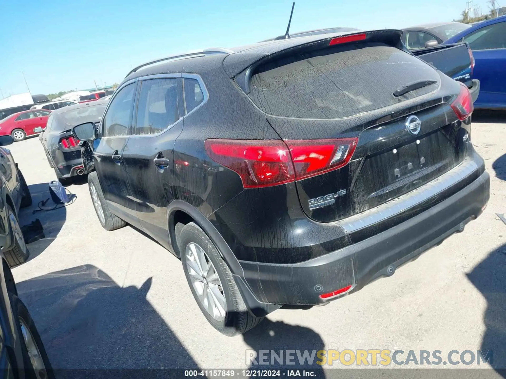 3 fotografías del automóvil dañado JN1BJ1CP5KW524557 NISSAN ROGUE SPORT 2019