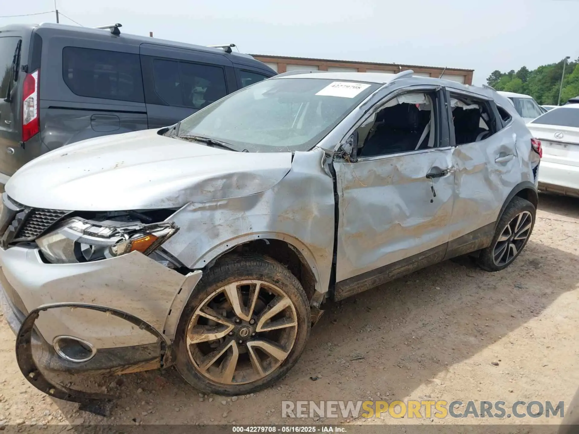 6 fotografías del automóvil dañado JN1BJ1CP5KW528298 NISSAN ROGUE SPORT 2019