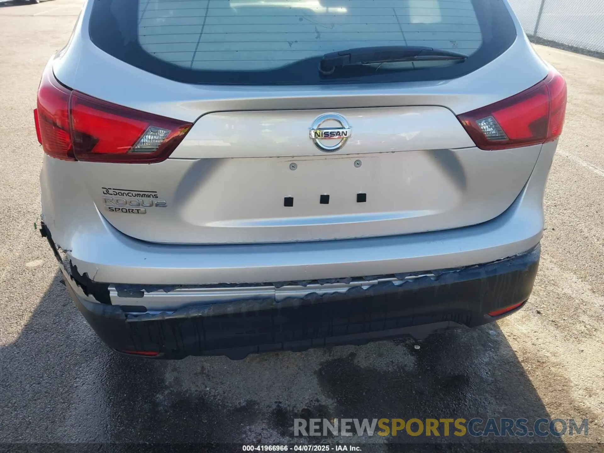 18 fotografías del automóvil dañado JN1BJ1CP6KW211405 NISSAN ROGUE SPORT 2019