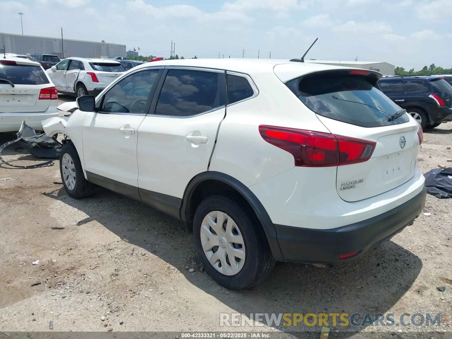 3 fotografías del automóvil dañado JN1BJ1CP6KW222386 NISSAN ROGUE SPORT 2019