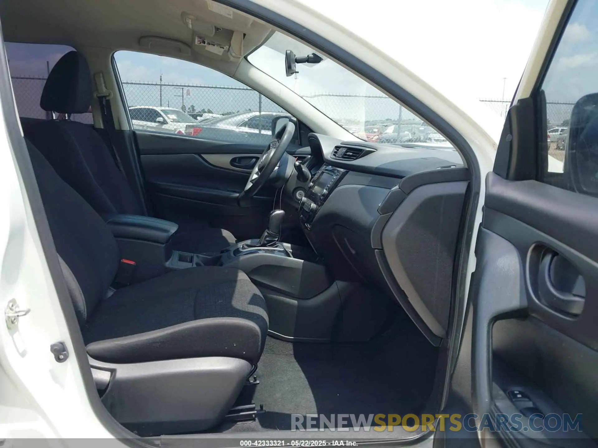 5 fotografías del automóvil dañado JN1BJ1CP6KW222386 NISSAN ROGUE SPORT 2019