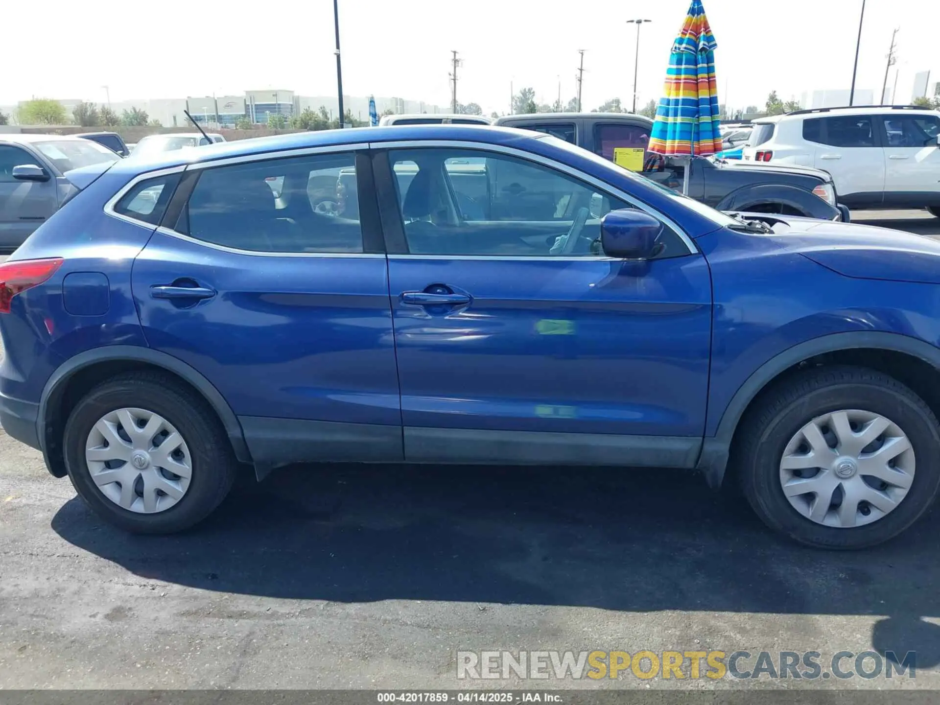 14 fotografías del automóvil dañado JN1BJ1CP6KW238720 NISSAN ROGUE SPORT 2019