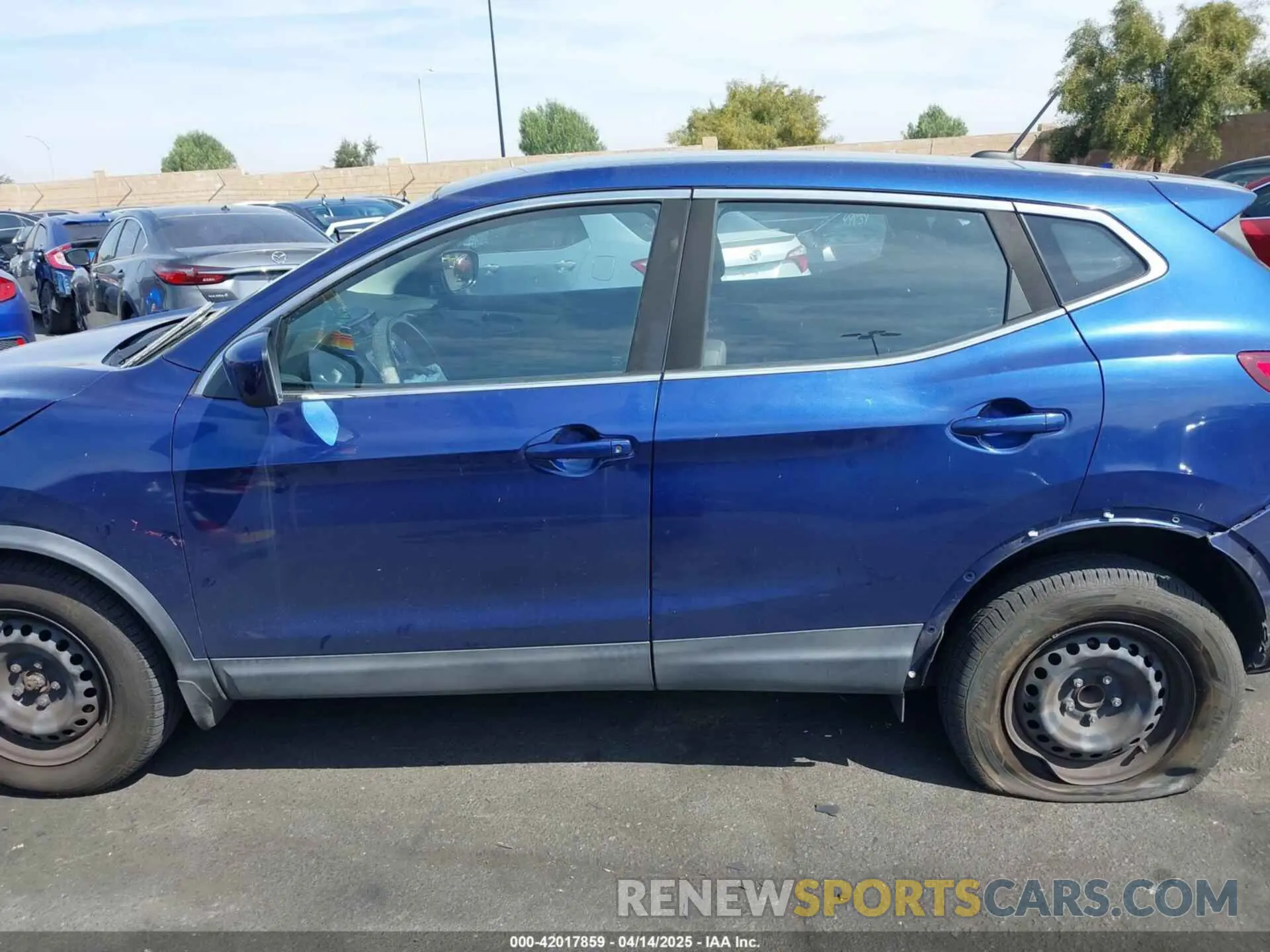 15 fotografías del automóvil dañado JN1BJ1CP6KW238720 NISSAN ROGUE SPORT 2019