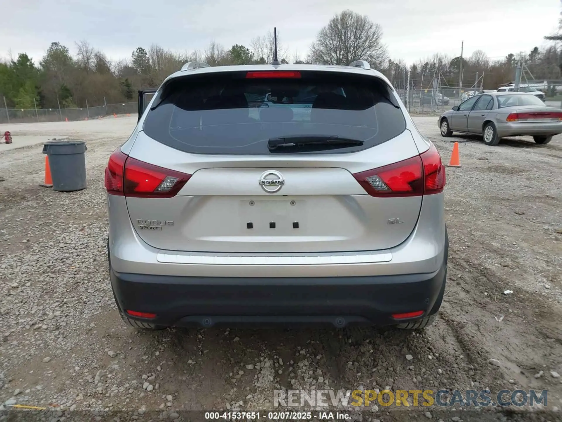 17 fotografías del automóvil dañado JN1BJ1CP6KW526950 NISSAN ROGUE SPORT 2019