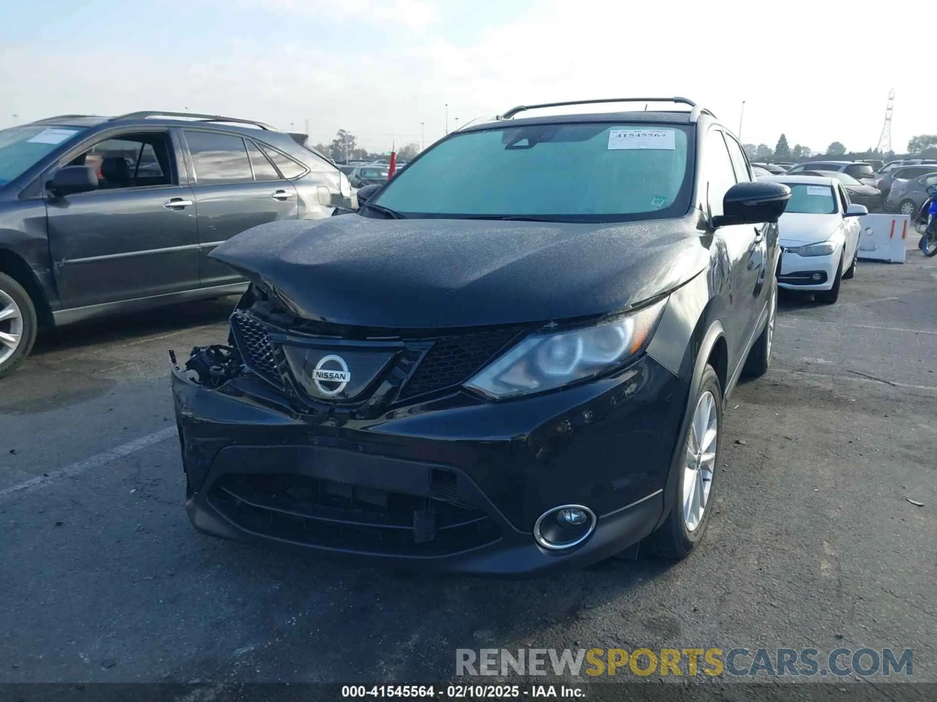 2 fotografías del automóvil dañado JN1BJ1CP6KW527872 NISSAN ROGUE SPORT 2019