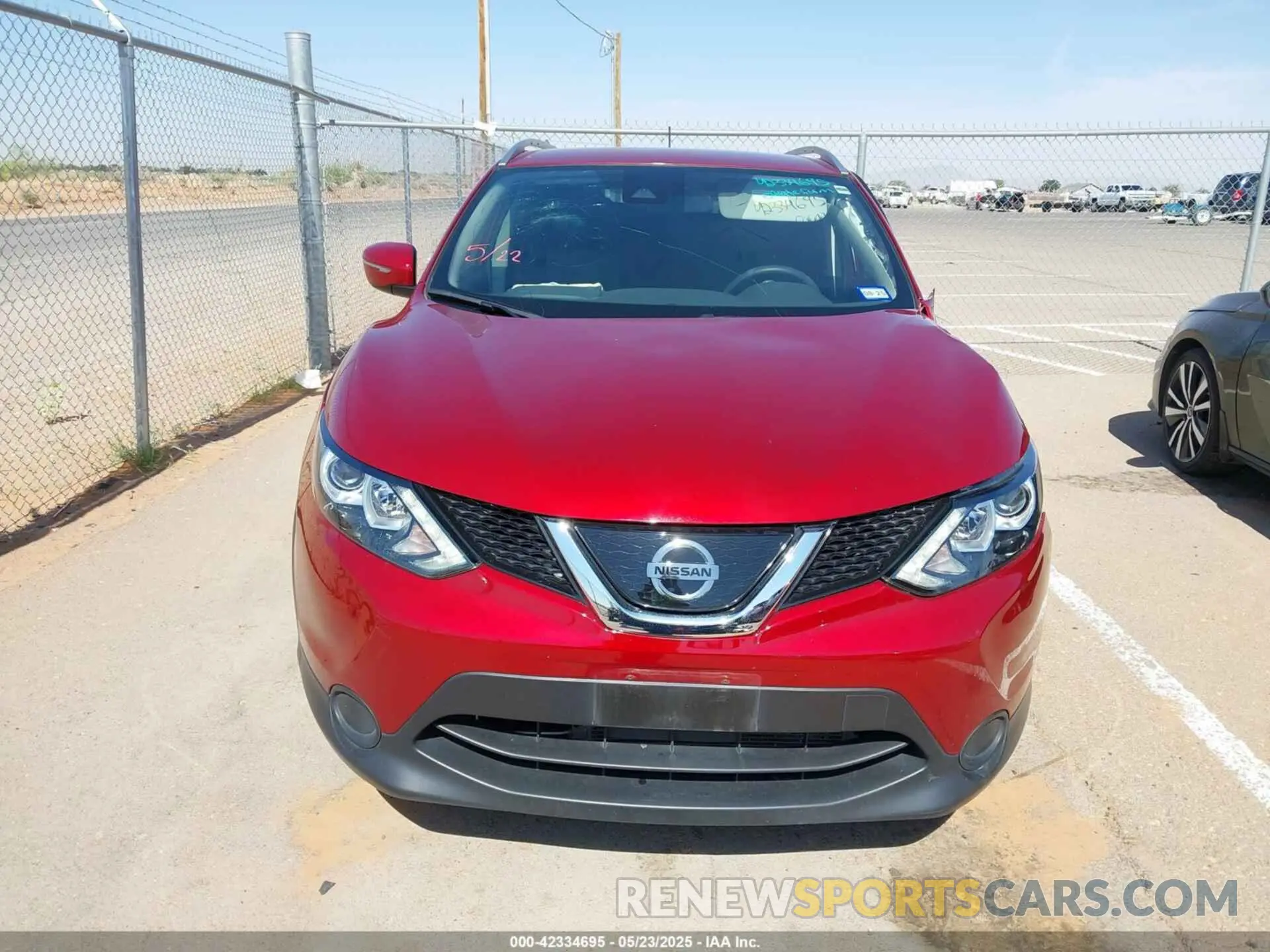 12 fotografías del automóvil dañado JN1BJ1CP7KW224499 NISSAN ROGUE SPORT 2019