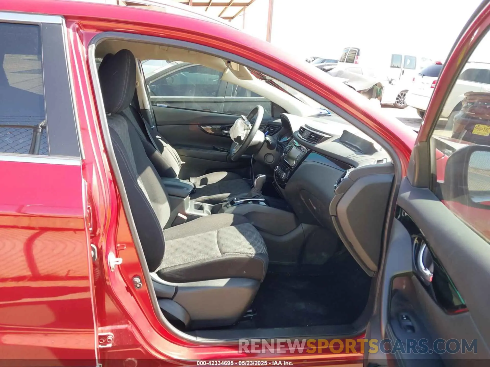 5 fotografías del automóvil dañado JN1BJ1CP7KW224499 NISSAN ROGUE SPORT 2019
