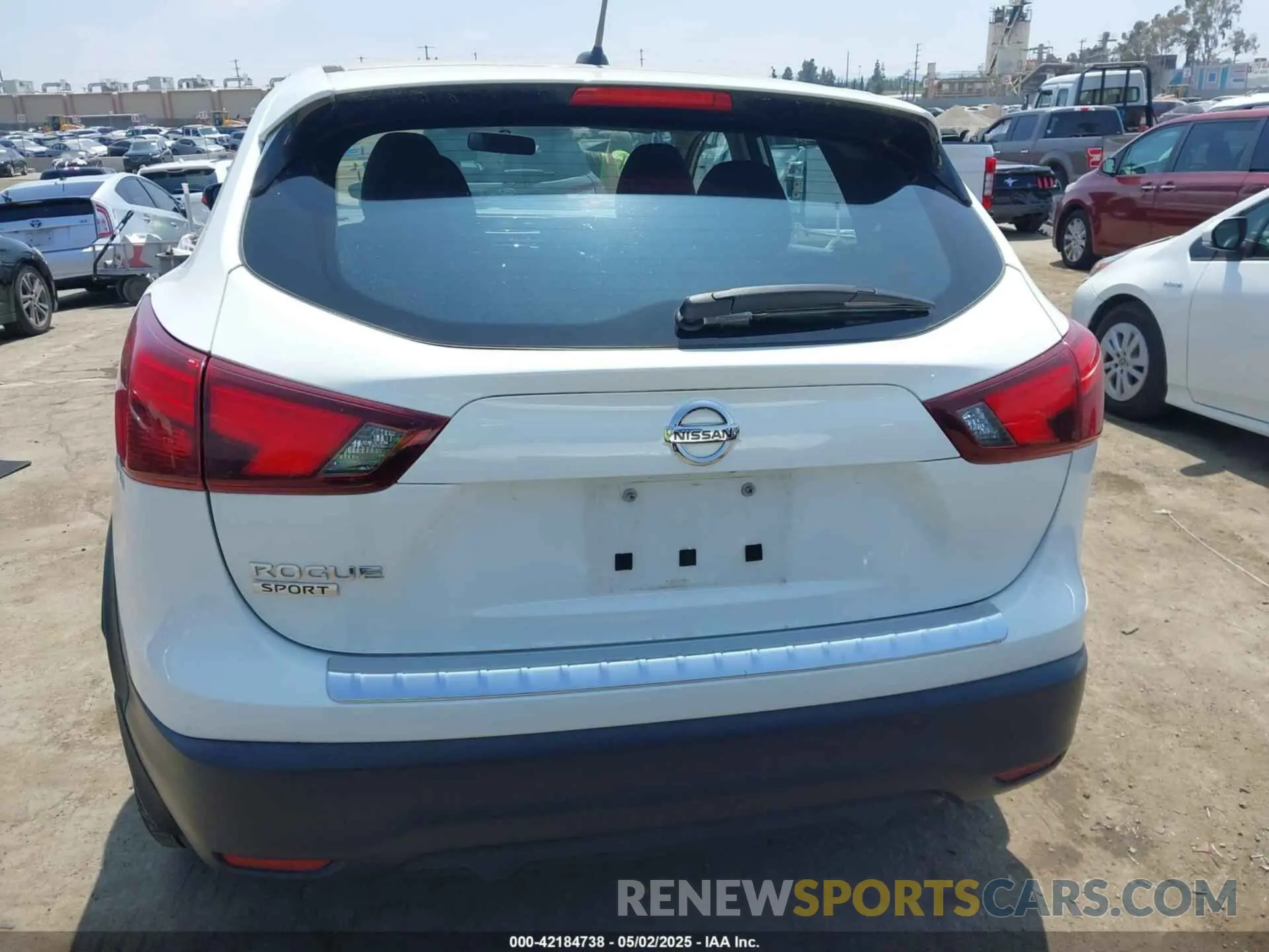 17 fotografías del automóvil dañado JN1BJ1CP8KW222406 NISSAN ROGUE SPORT 2019
