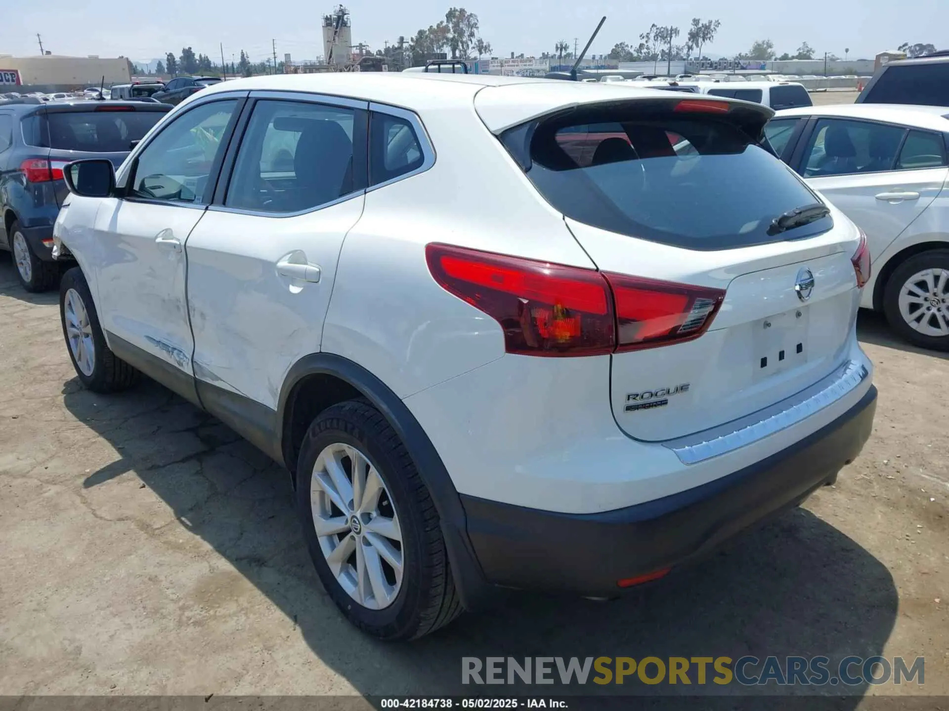 3 fotografías del automóvil dañado JN1BJ1CP8KW222406 NISSAN ROGUE SPORT 2019