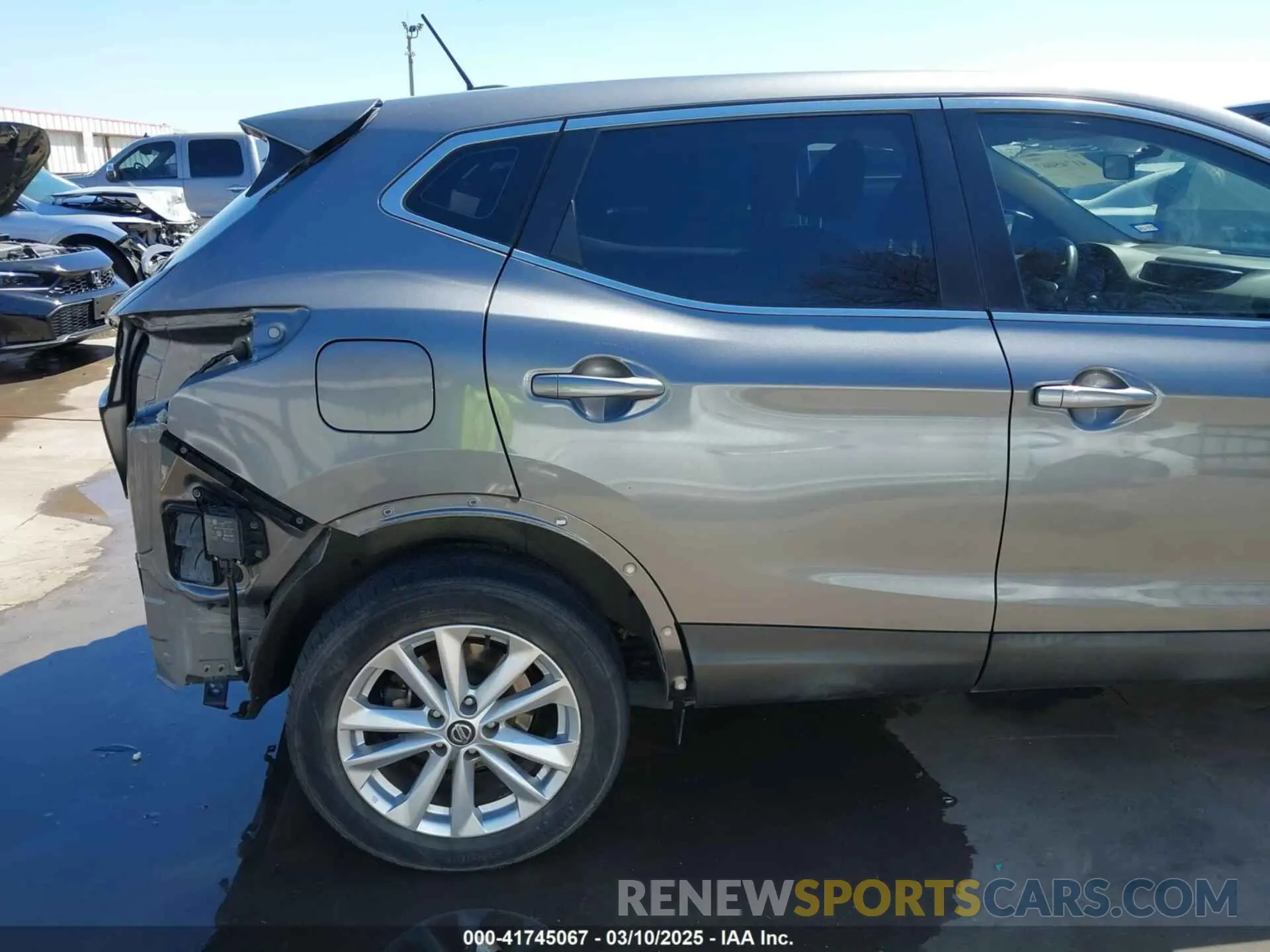 19 fotografías del automóvil dañado JN1BJ1CP8KW236905 NISSAN ROGUE SPORT 2019