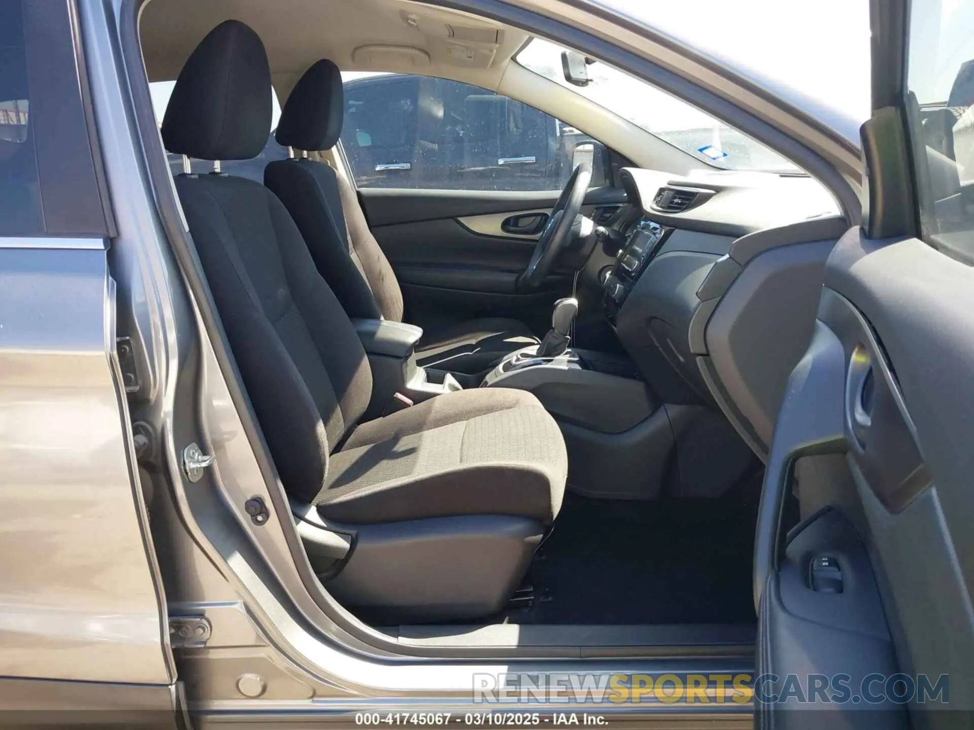 5 fotografías del automóvil dañado JN1BJ1CP8KW236905 NISSAN ROGUE SPORT 2019