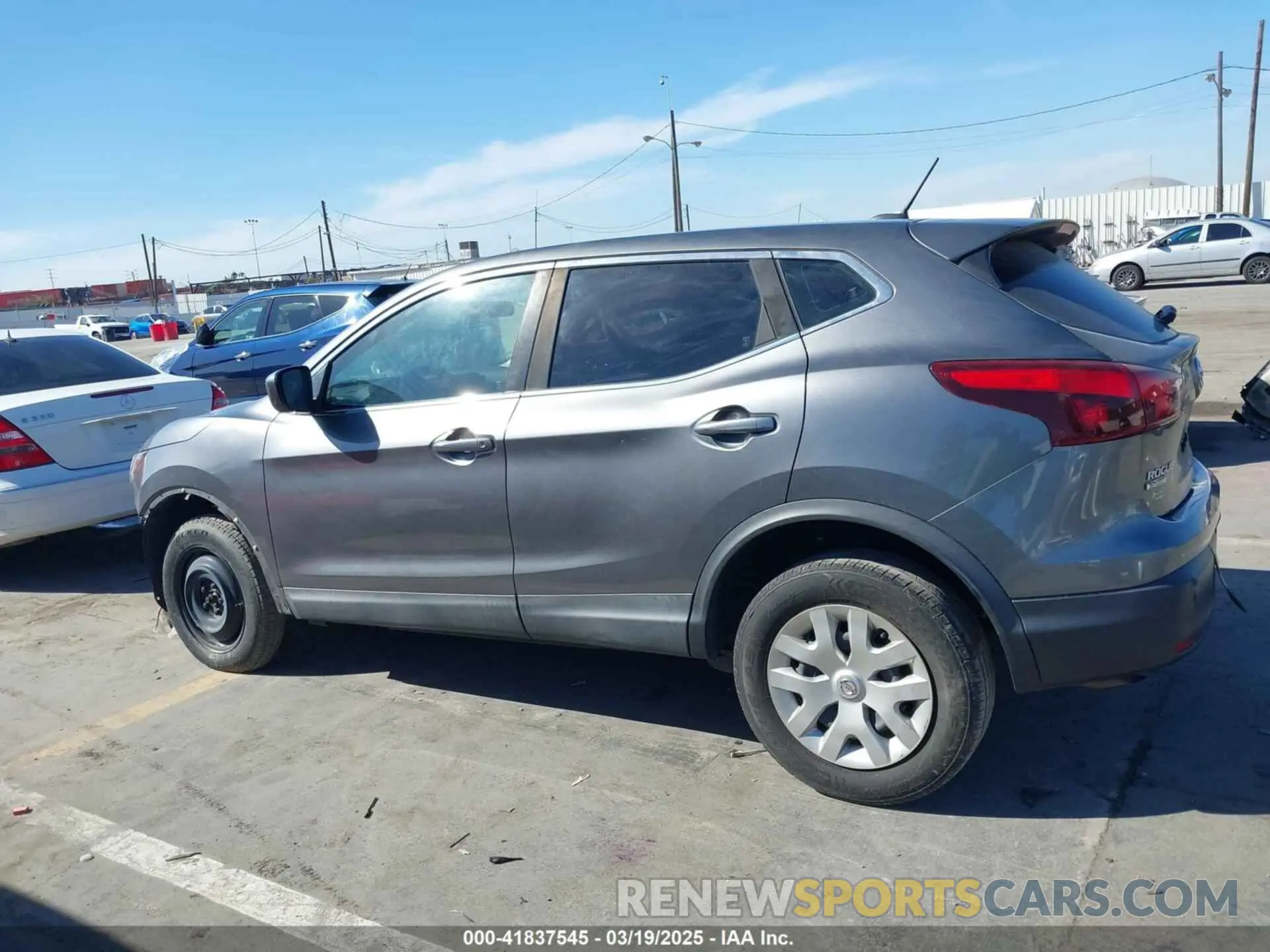 15 fotografías del automóvil dañado JN1BJ1CP8KW521247 NISSAN ROGUE SPORT 2019