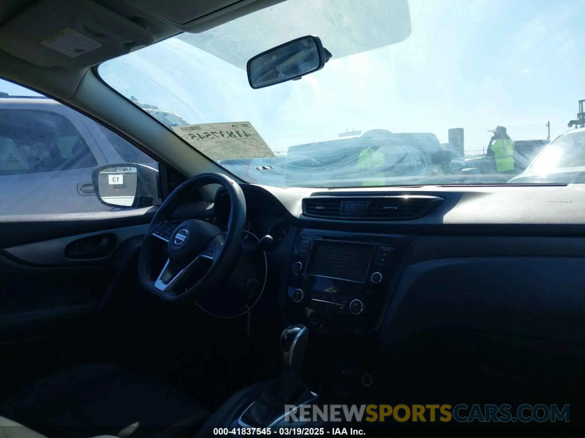 5 fotografías del automóvil dañado JN1BJ1CP8KW521247 NISSAN ROGUE SPORT 2019