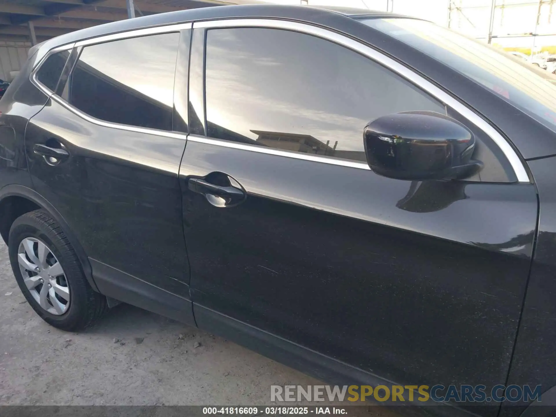 13 fotografías del automóvil dañado JN1BJ1CP8KW528909 NISSAN ROGUE SPORT 2019