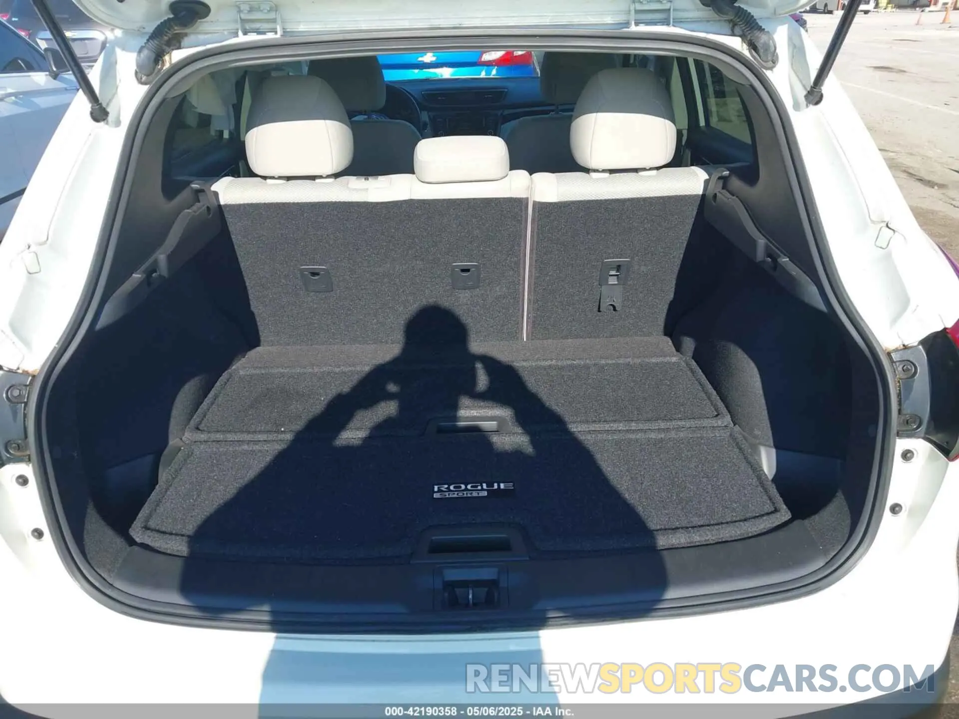 18 fotografías del automóvil dañado JN1BJ1CP9KW528885 NISSAN ROGUE SPORT 2019