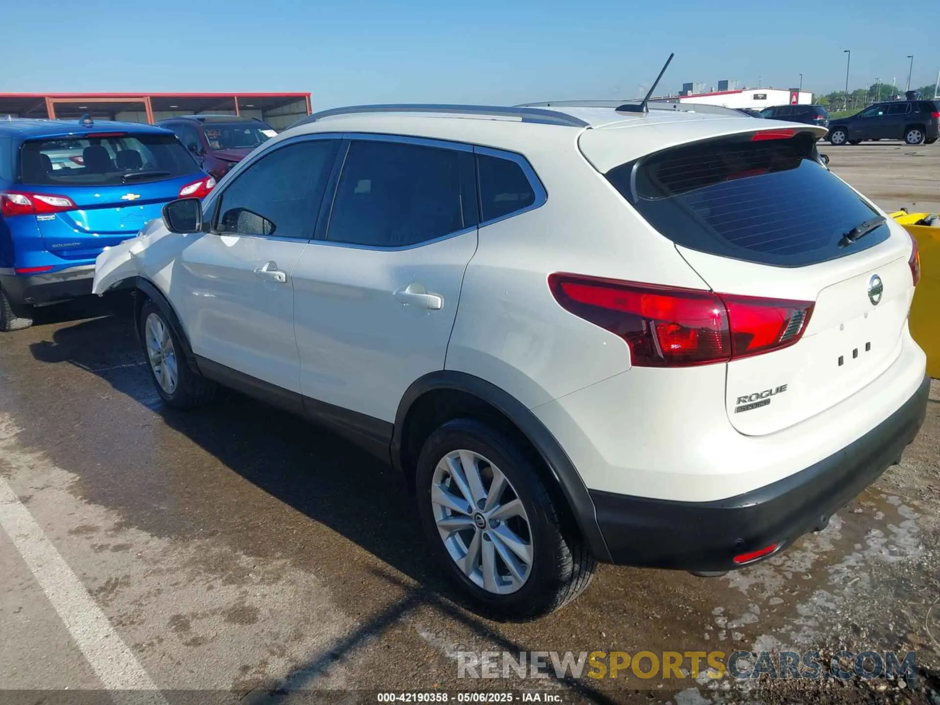 3 fotografías del automóvil dañado JN1BJ1CP9KW528885 NISSAN ROGUE SPORT 2019