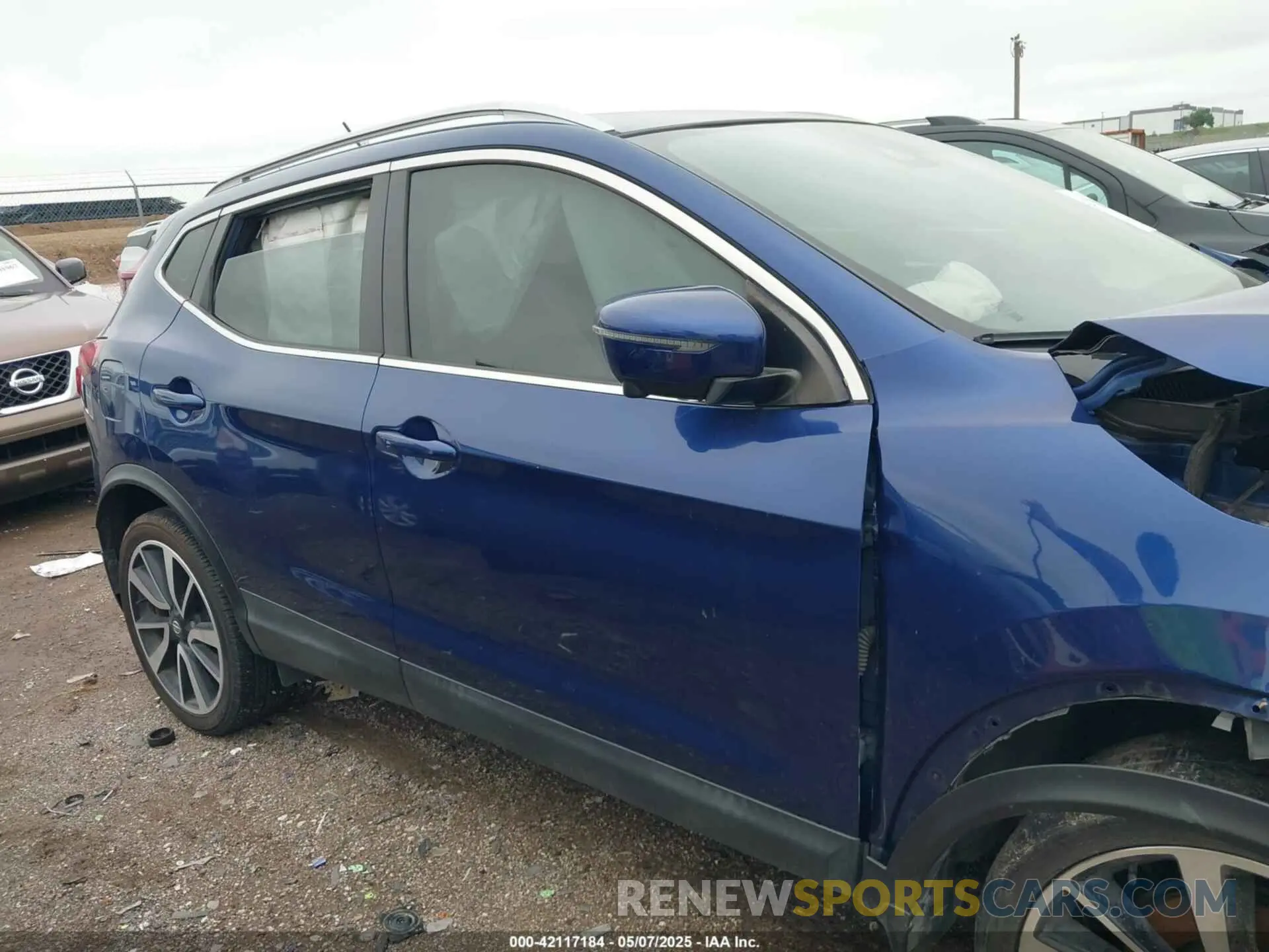 13 fotografías del automóvil dañado JN1BJ1CPXKW226991 NISSAN ROGUE SPORT 2019