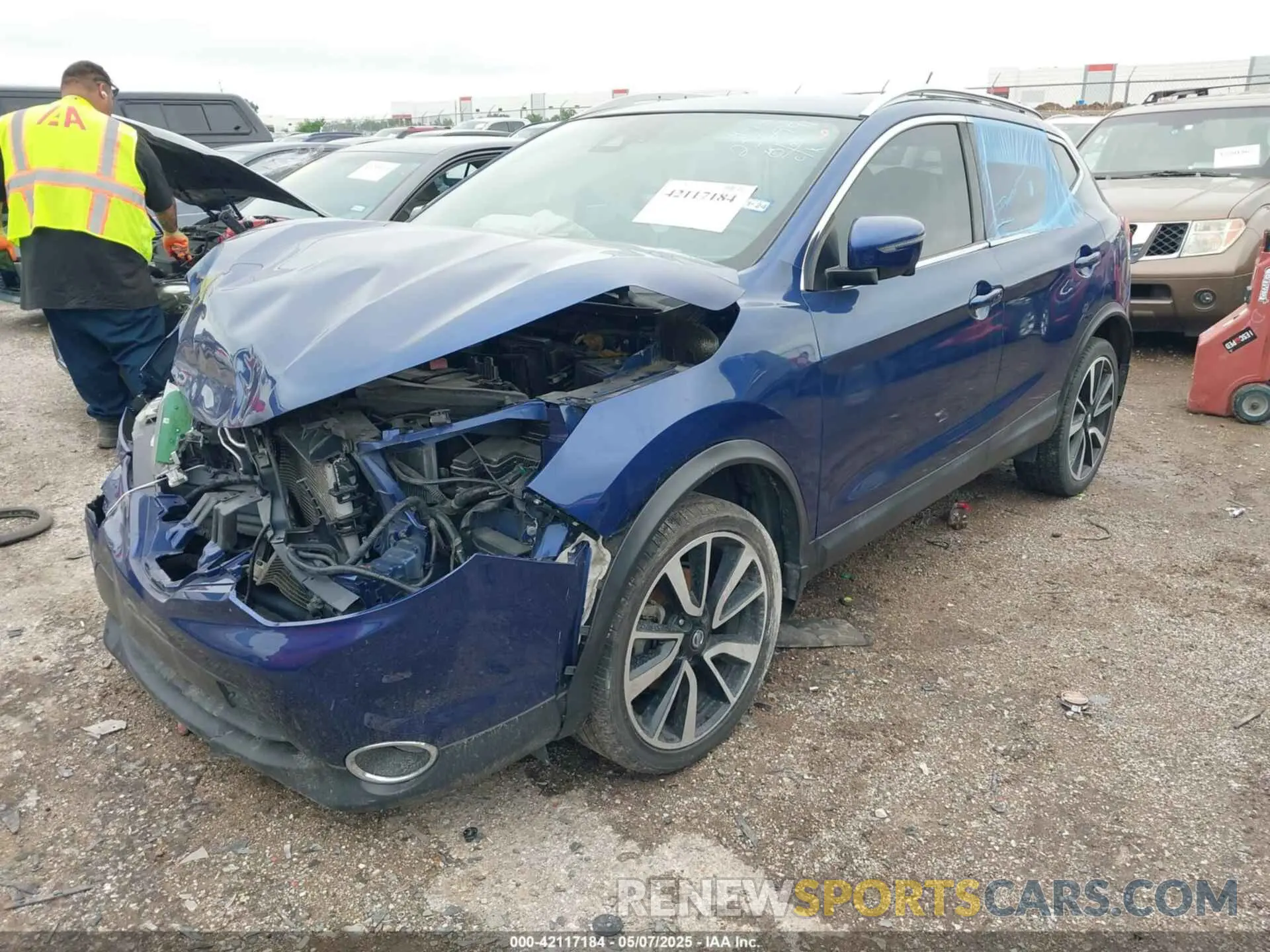 2 fotografías del automóvil dañado JN1BJ1CPXKW226991 NISSAN ROGUE SPORT 2019